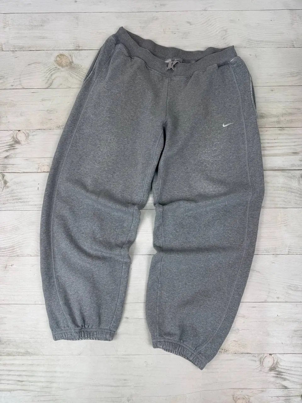 Nike Vintage Nike Sweatpants 00s Baggy Y2K Swoosh Size US 36 / EU 52 - 1 Thumbnail