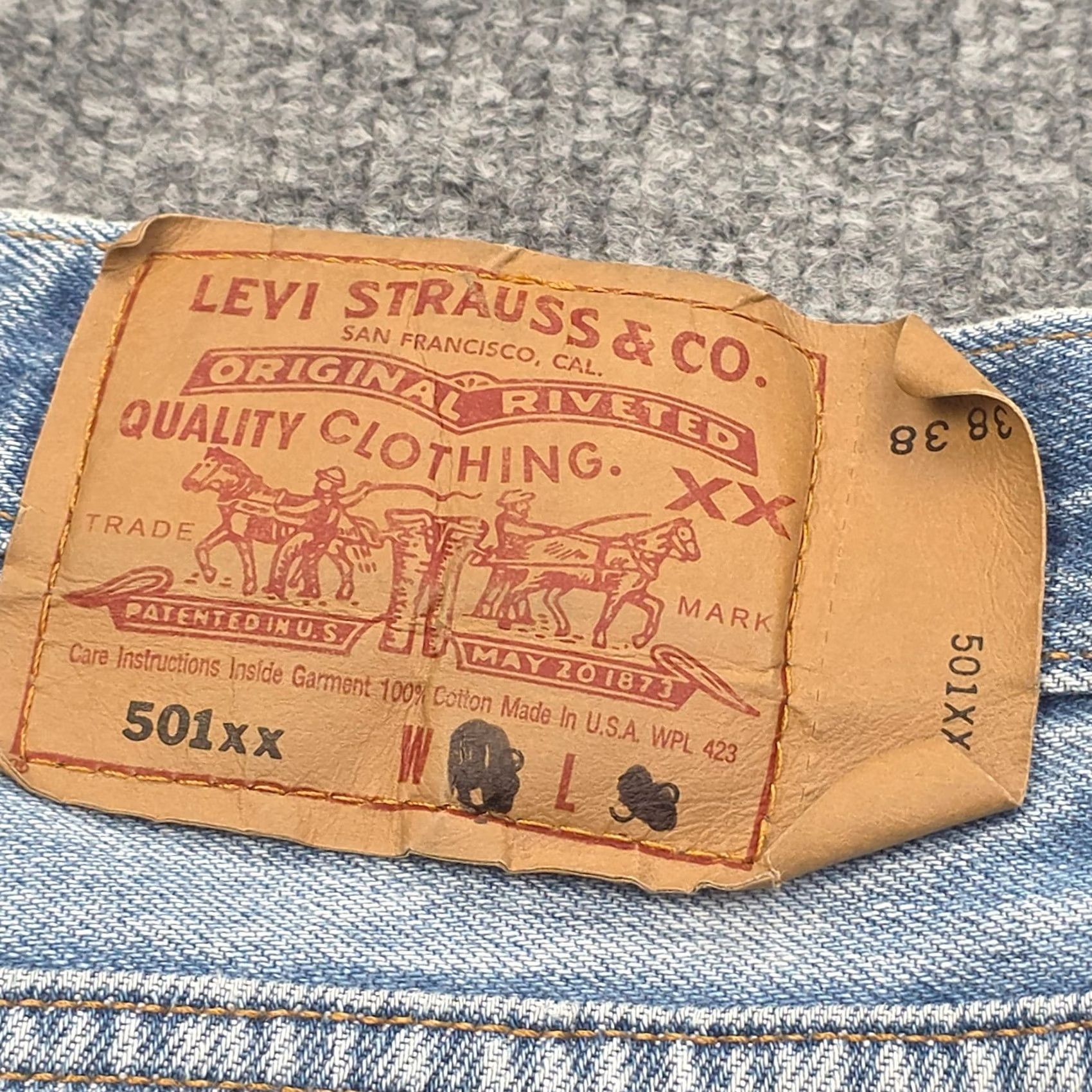 Levi's Item Specifications: Size: 8.5 Size US 34 / EU 50 - 6 Thumbnail