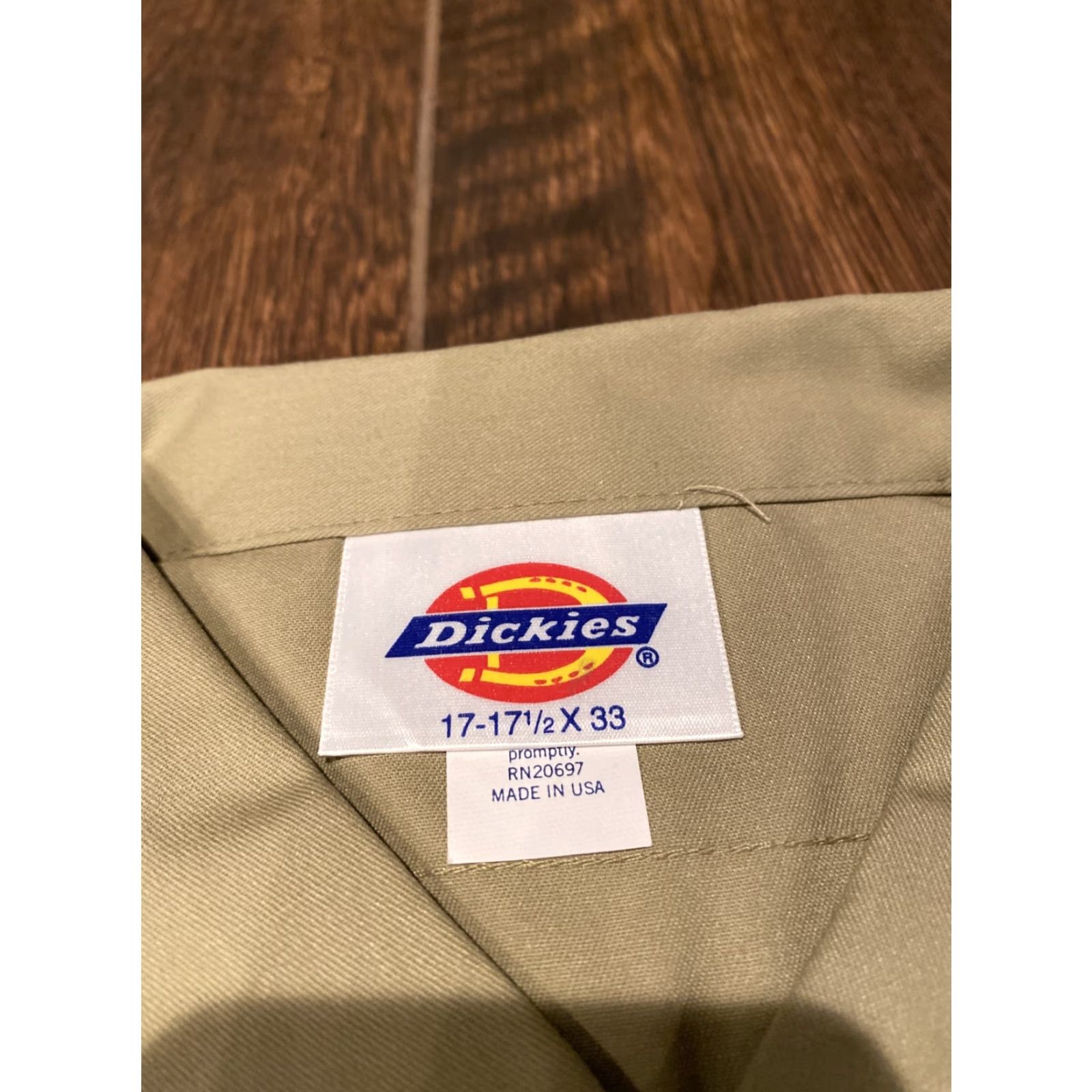 Dickies VINTAGE Dickies Shirt Men 17-17 1/2 Khaki Long Sleeve Button-Up USA 90s Mens Size US XL / EU 56 / 4 - 5 Thumbnail