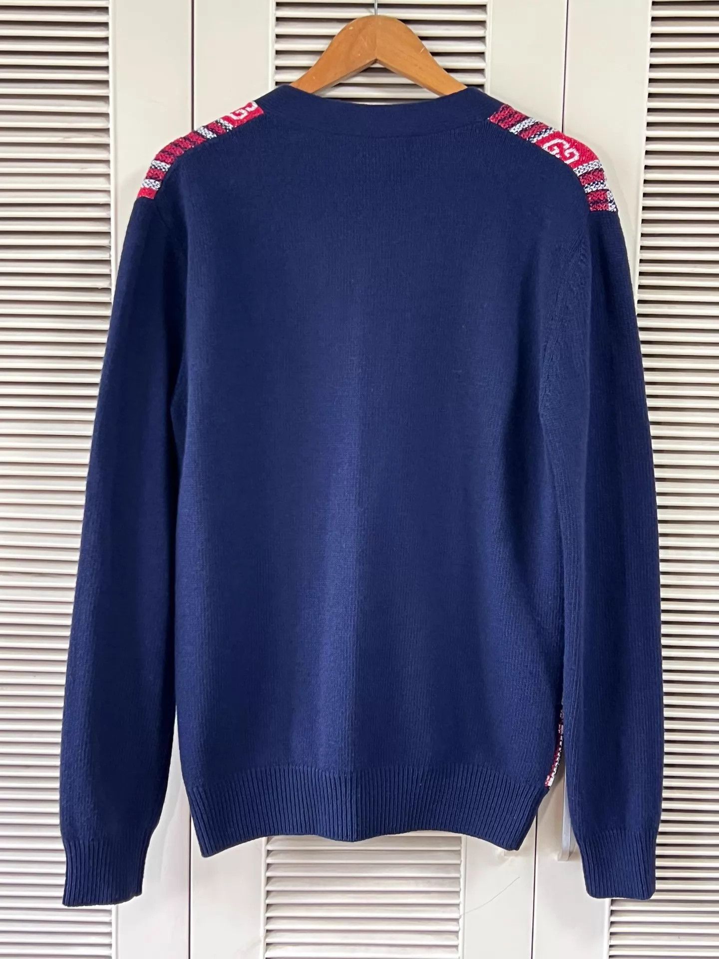 Gucci Men's Navy Blue Knit Sweater - Red/White Shoulder Colorblock Size US S / EU 44-46 / 1 - 2 Thumbnail