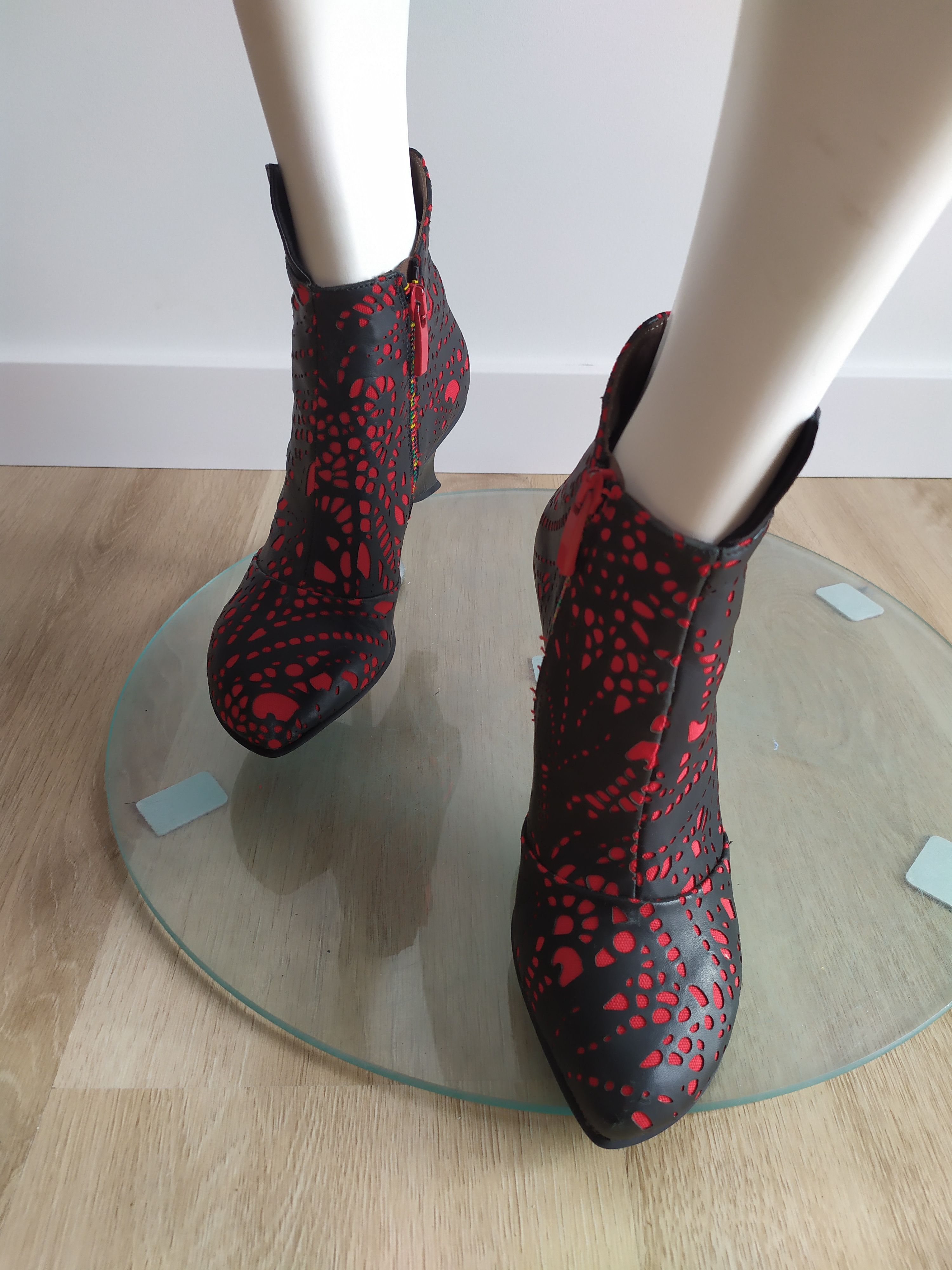 The Difference Lisa Tucci Unique Red Trani Ankle Boot with Laser Cut Detail Size US 7 / IT 37 - 4 Thumbnail
