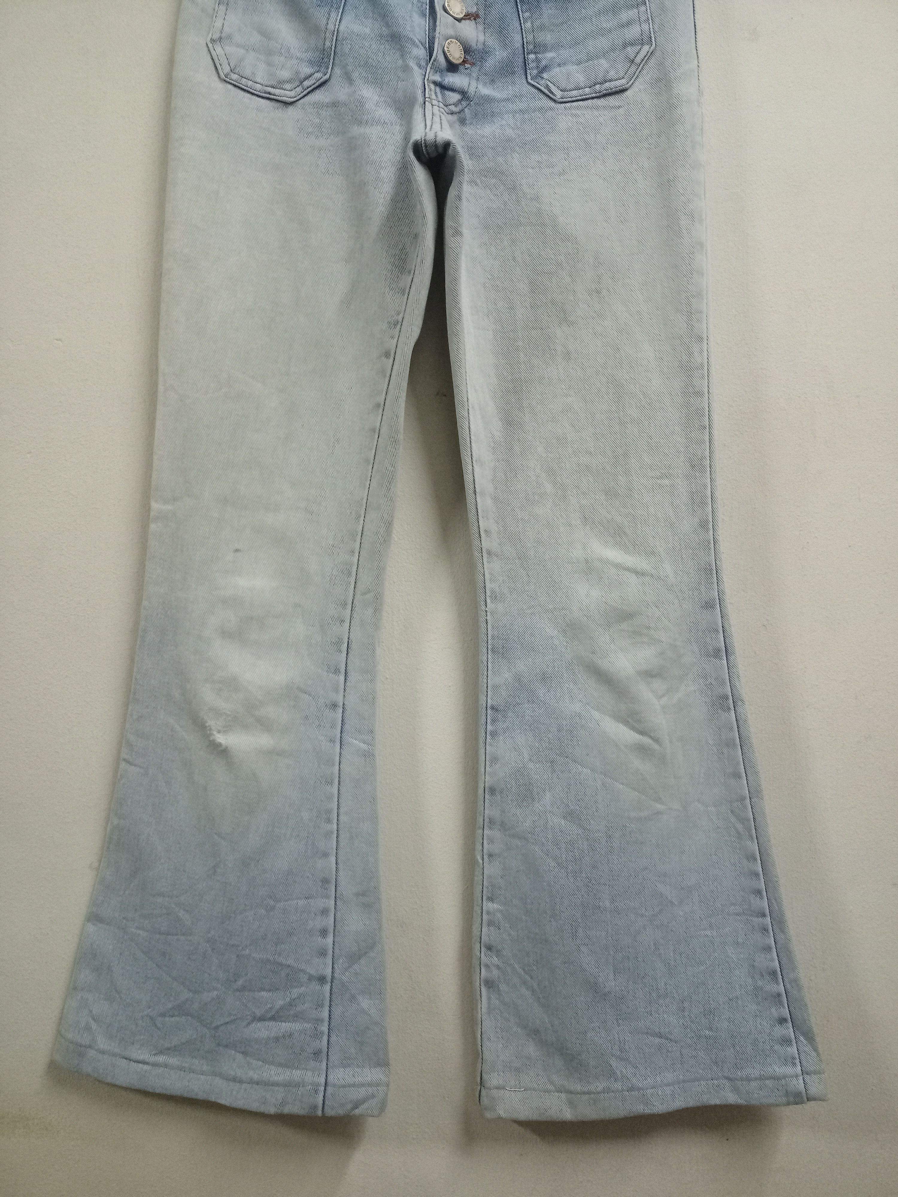Japanese Brand Vintage Japanese Brand Flare Denim Bush Pants Size 27" / US 4 / IT 40 - 5 Thumbnail