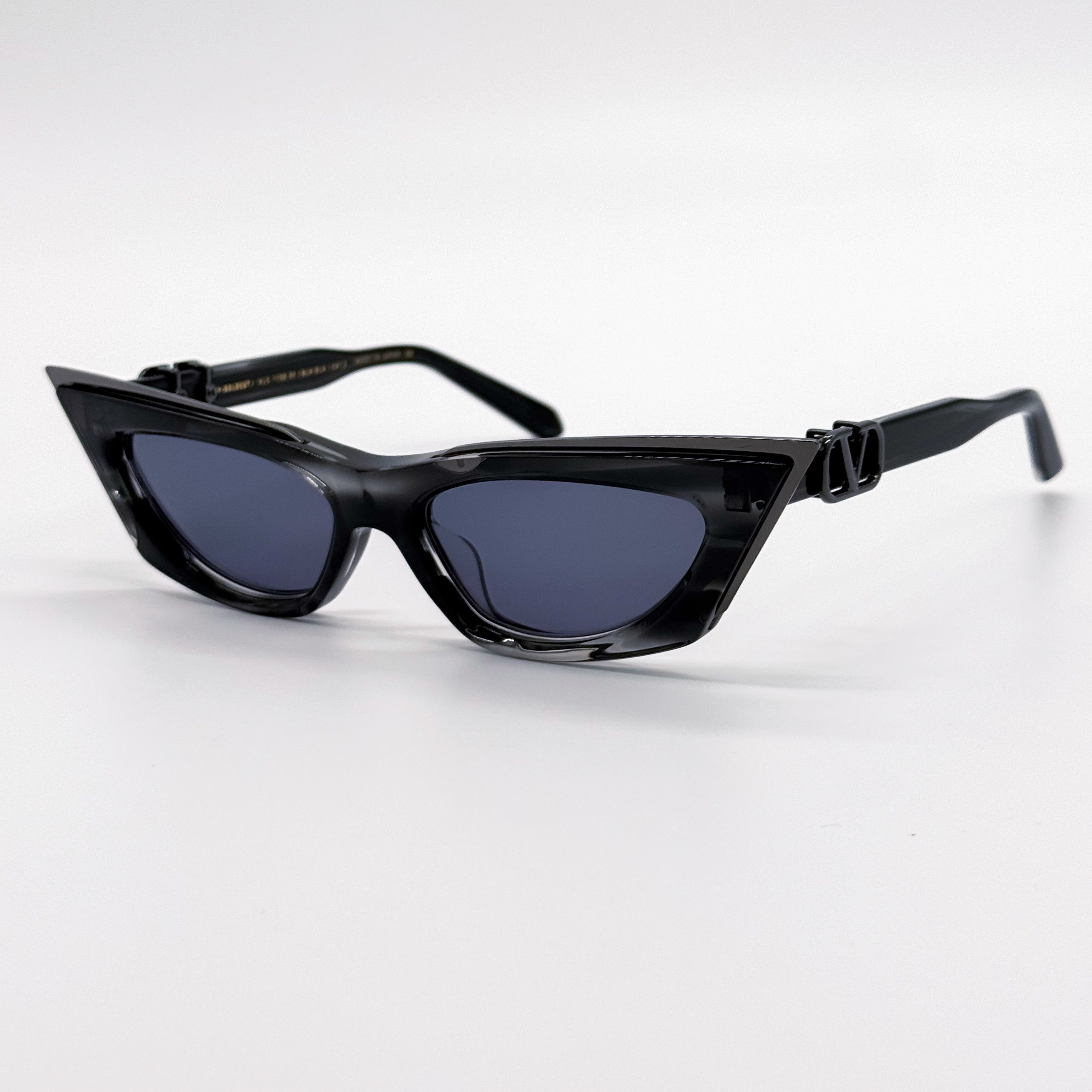 Valentino NEW VALENTINO V-GOLDCUT VLS-113B BLACK CAT EYE SUNGLASSES Size ONE SIZE - 2 Thumbnail