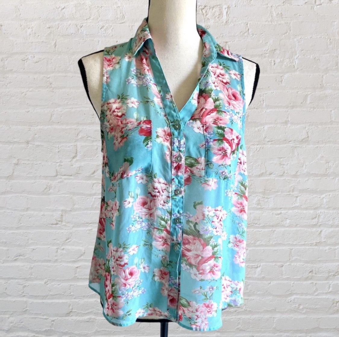 Other WET SEAL FLORAL SLEEVELESS BUTTON UP BLOUSE TANK TOP Size L / US 10 / IT 46 - 10 Thumbnail