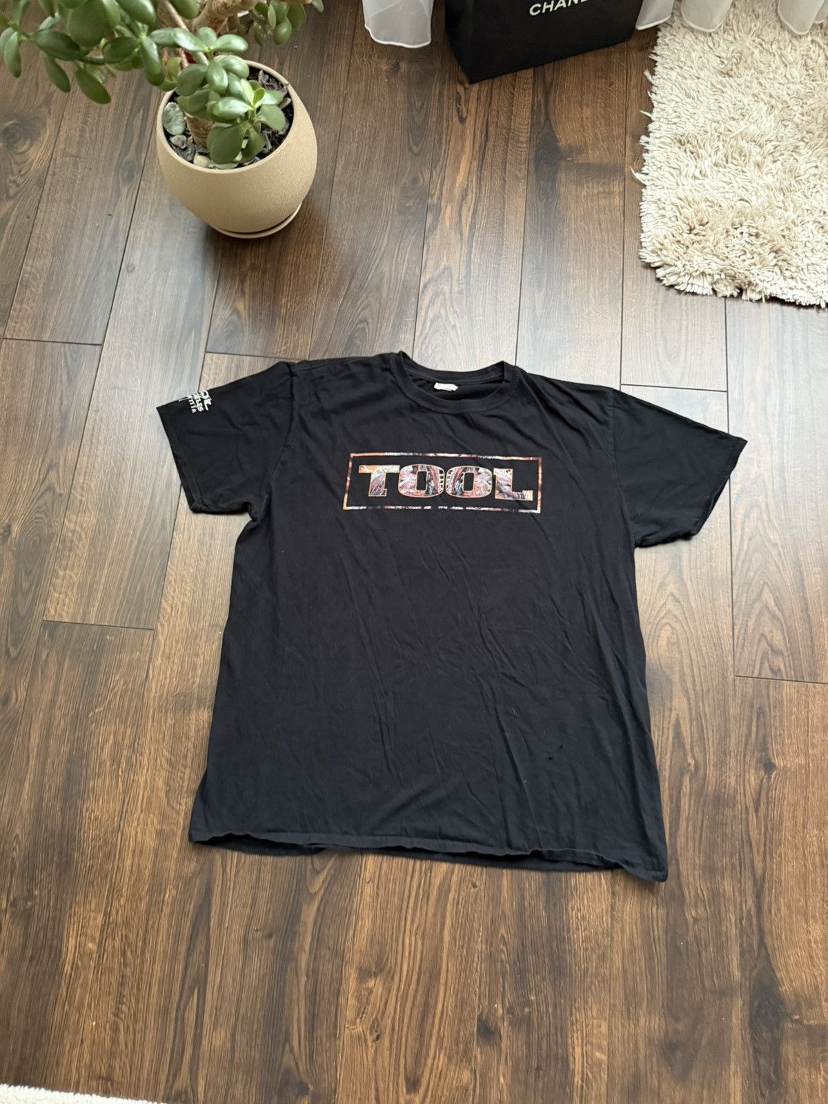 Band Tees Tool T Shirt Los Angeles California Size XL Size US XL / EU 56 / 4 - 3 Thumbnail