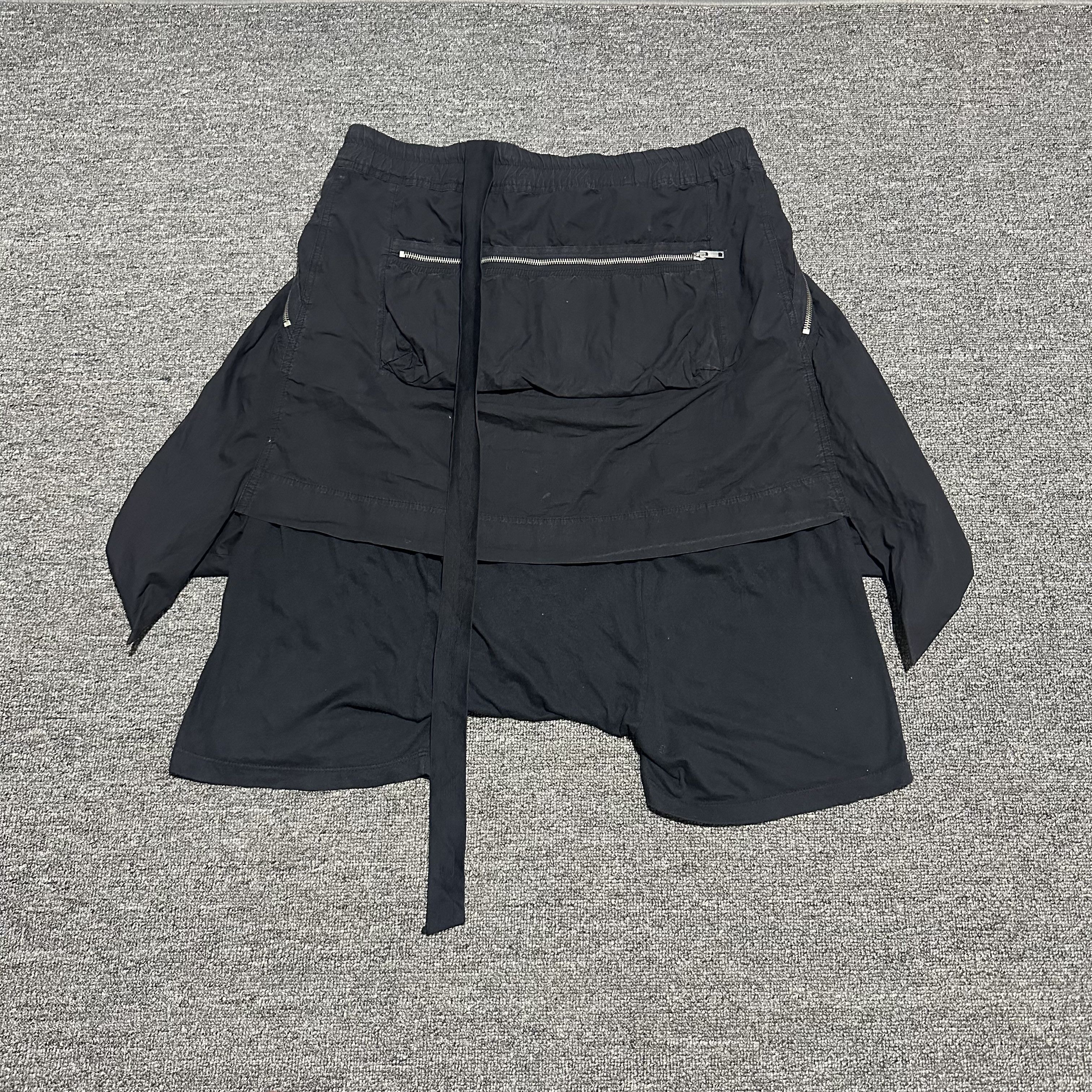 Rick Owens Rick Owens Skirted Pod Shorts Size US 31 - 4 Thumbnail