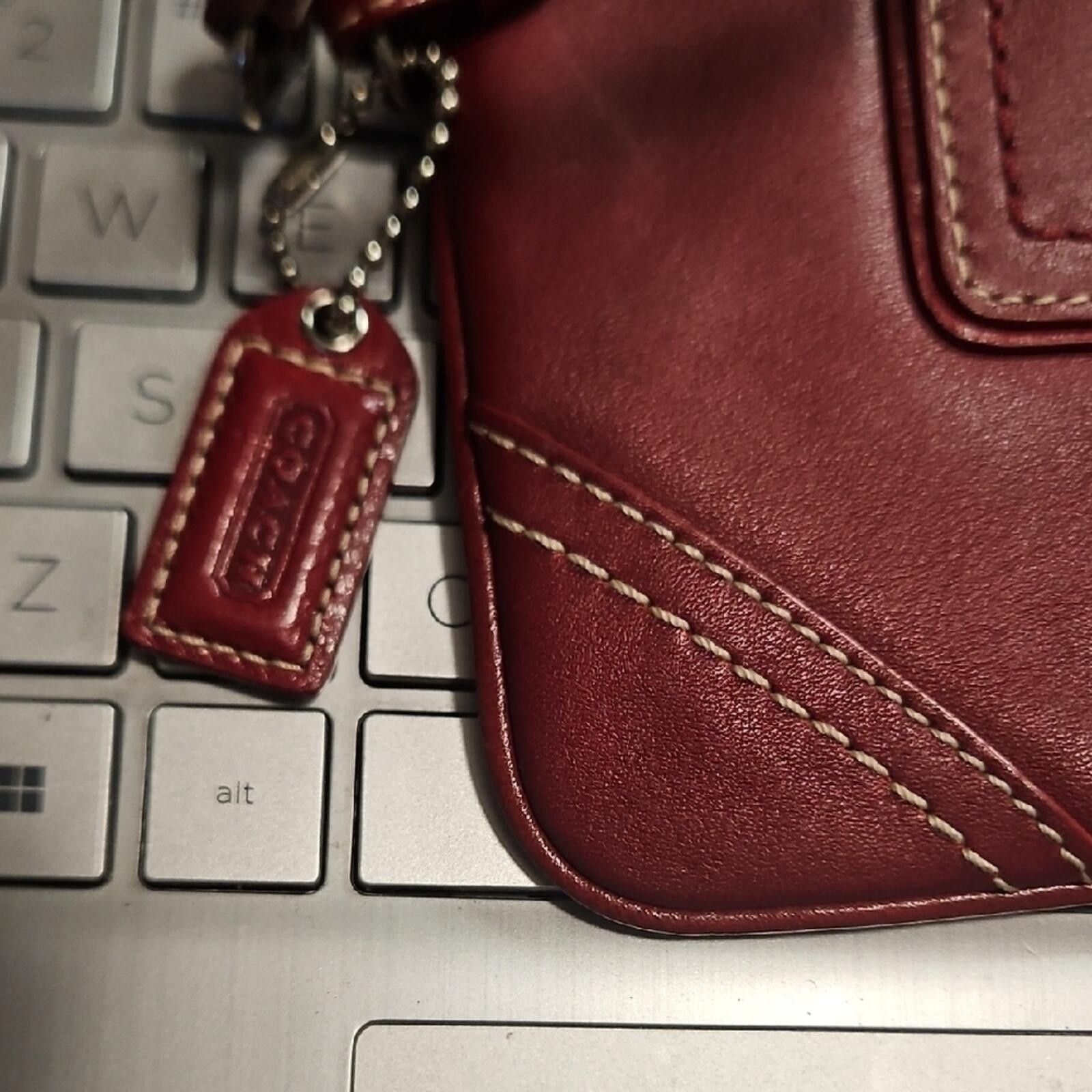 Coach Coach Red Leather Zip Wristlet Size ONE SIZE - 4 Thumbnail
