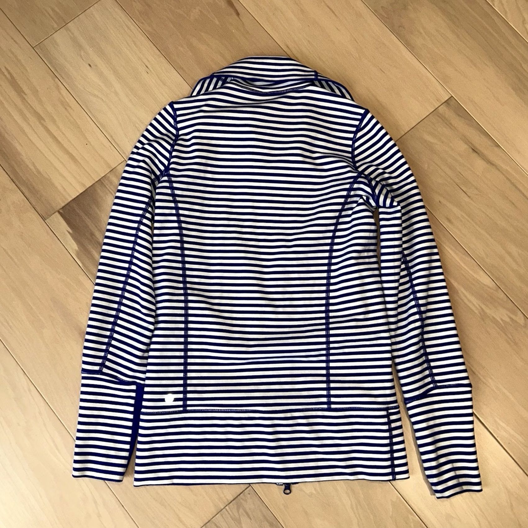Lululemon Lululemon In Stride Striped Jacket Full Zip Mock Neck Women's 6 Athletic Blue White Jacket Women XS? Size M / US 6-8 / IT 42-44 - 2 Thumbnail