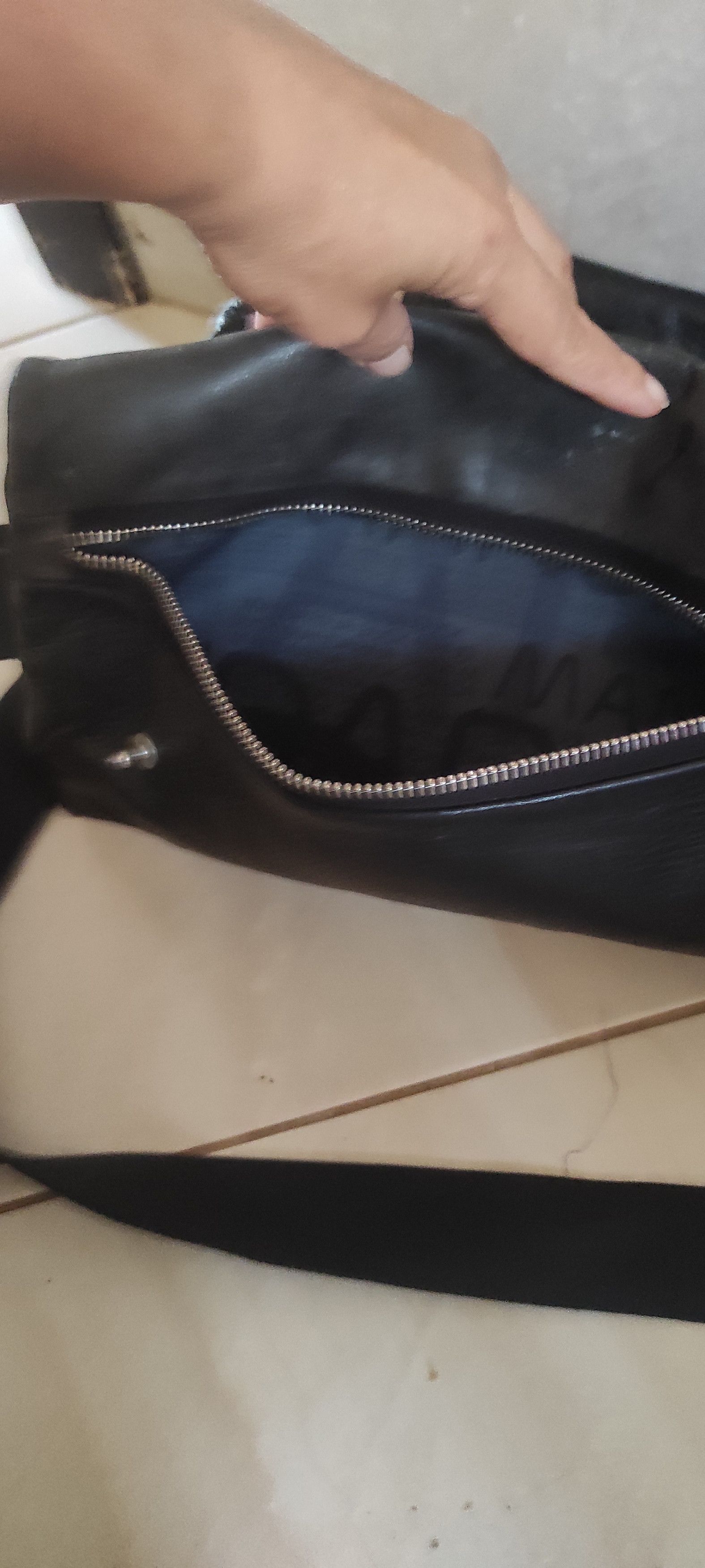 Leather × Mandarina Duck Vintage Mandarina Duck Leather Crossbody Bag Silver Hardware Size ONE SIZE - 24 Thumbnail
