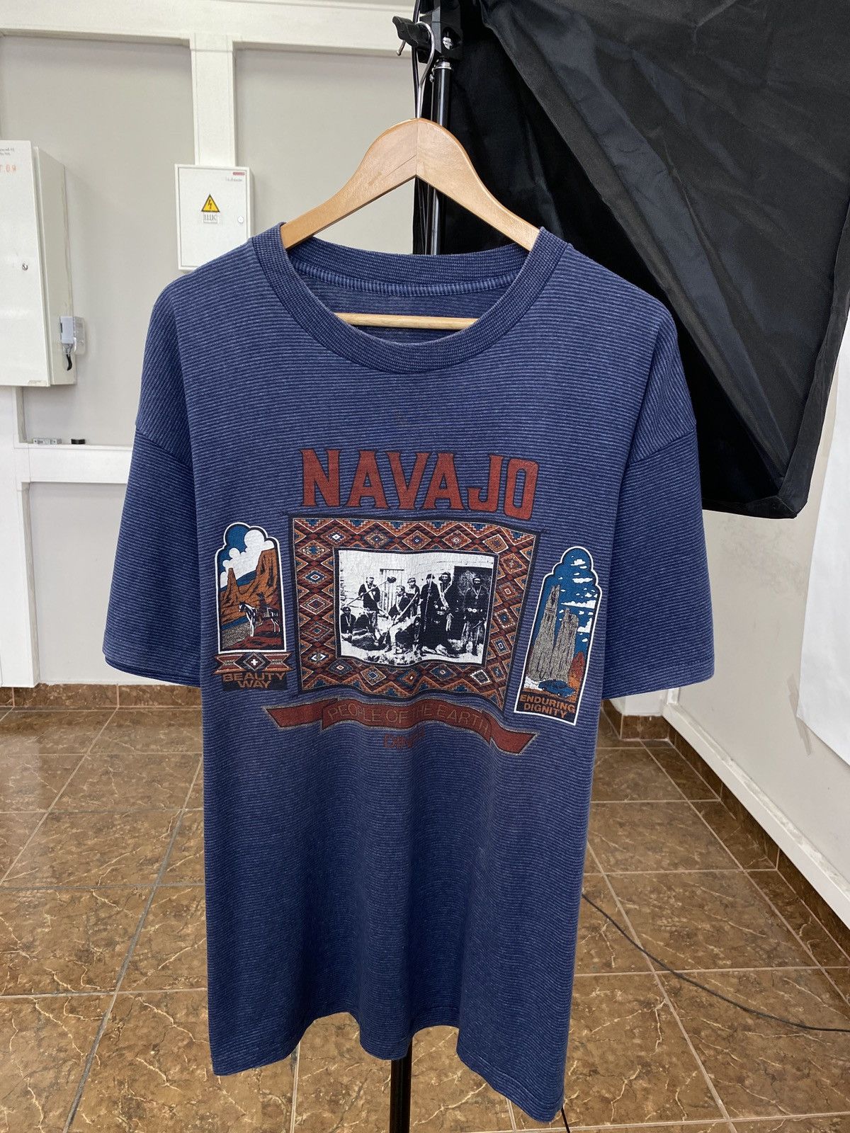 Native 🇺🇸 Vintage 90s Navajo Indian people NATIVE AMERICAN SELFPHOTO Size US XL / EU 56 / 4 - 1 Thumbnail