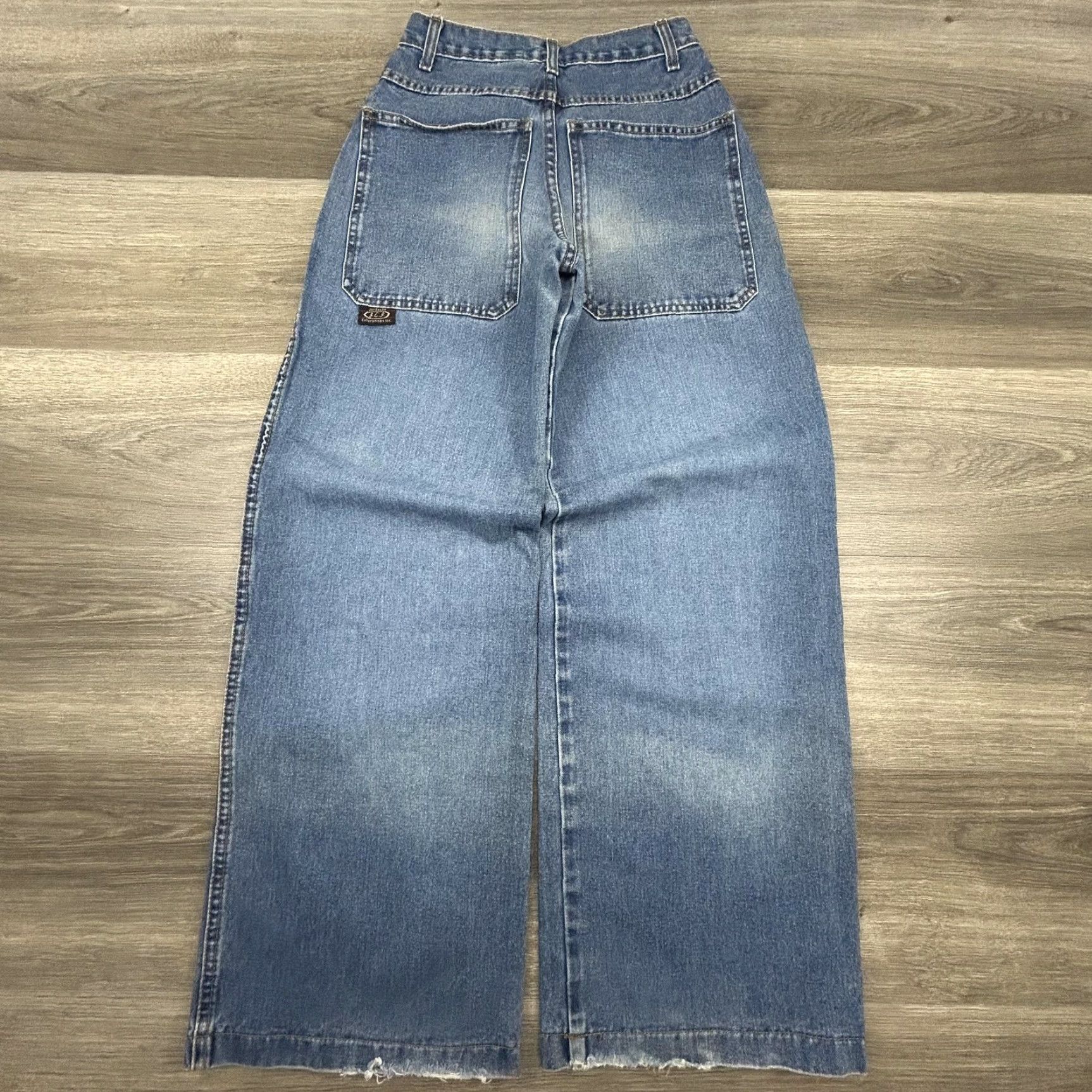 Jordache VINTAGE Jordache Jeans Womens High-rise Wide-Leg 3/4 26x30 Blue Y2K Denim Baggy Relaxed 100% Cotton Red J Patch Womens Size 26" / US 2 / IT 38 - 2 Thumbnail