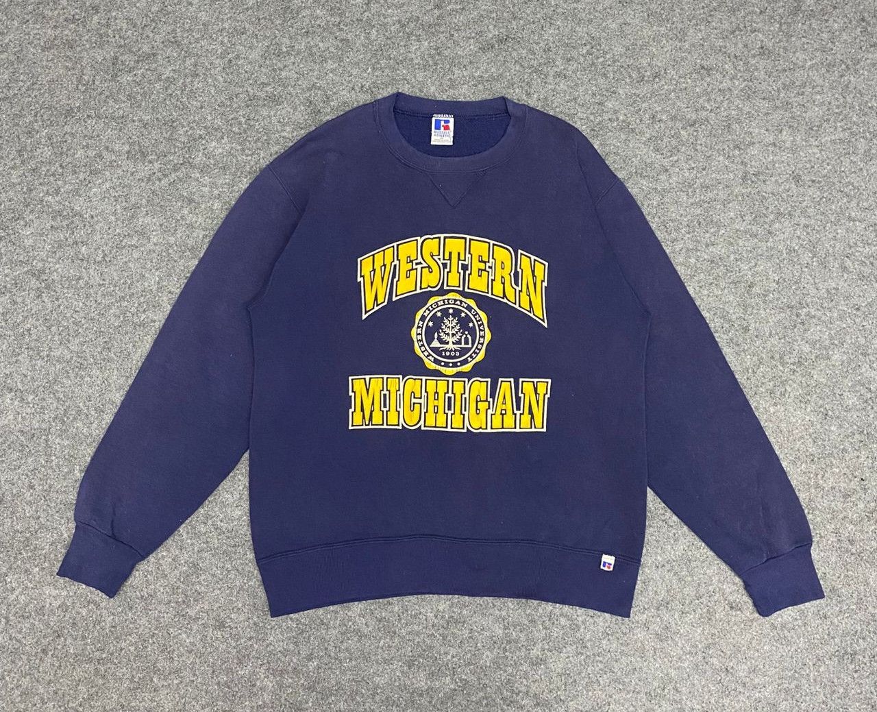 Russell Athletic 💥Best Offer💥Vintage Russell Athletic Sweatshirt Size US M / EU 48-50 / 2 - 1 Thumbnail