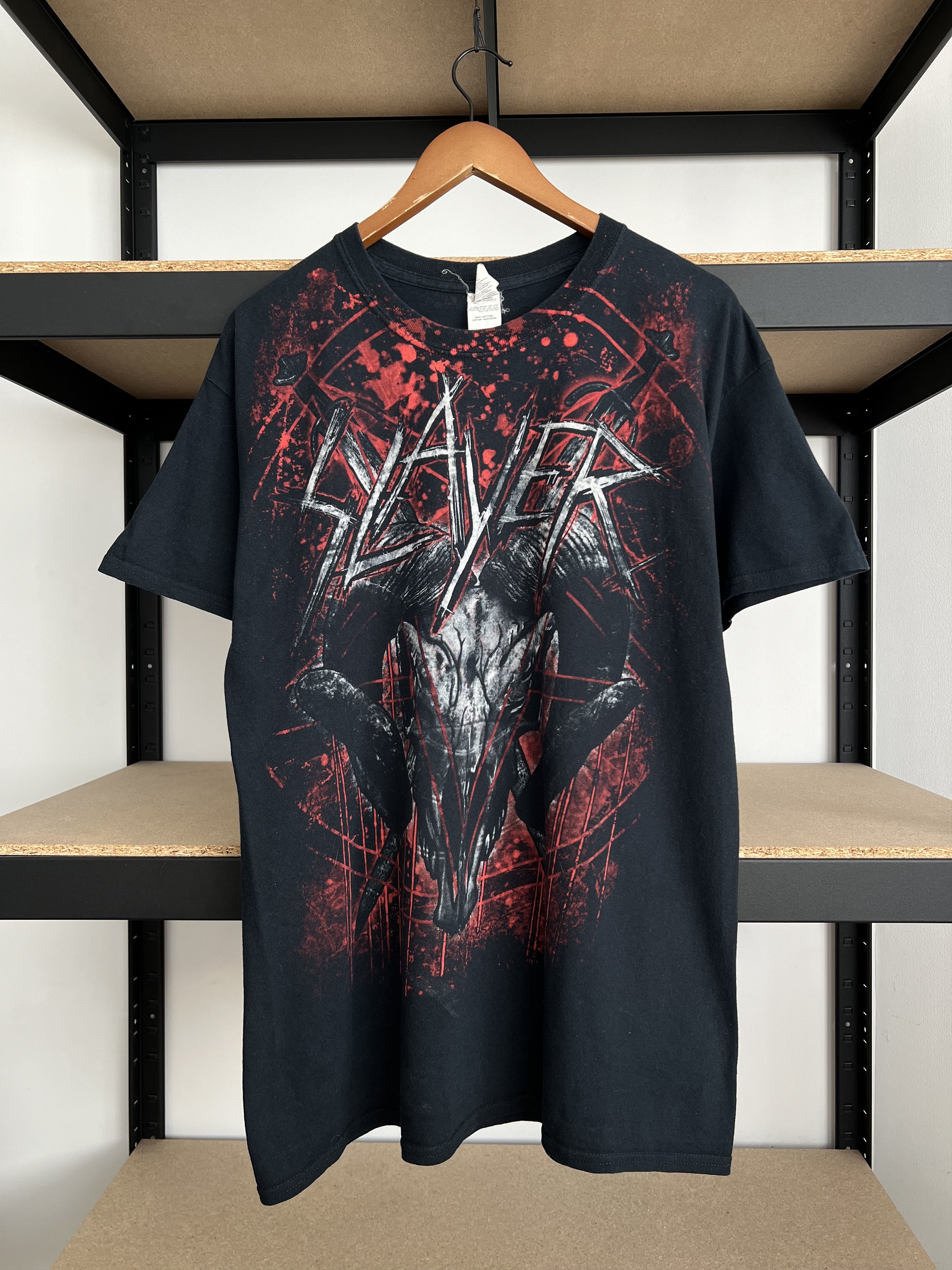 Band Tees Vintage 2000s Slayer Skull Ram AOP Black T-shirt Size US L / EU 52-54 / 3 - 3 Thumbnail