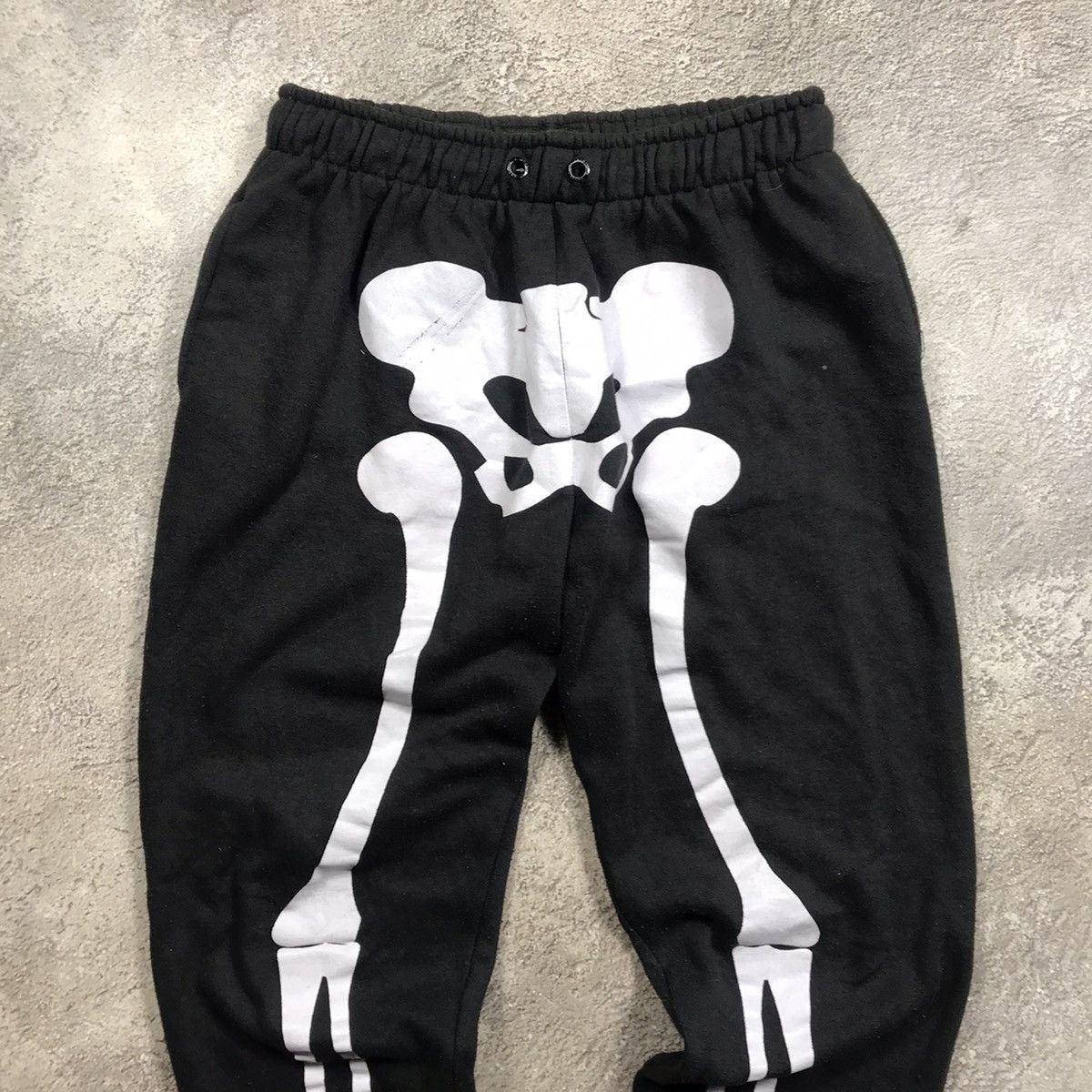 Vintage Vintage 90s Baggy Skeleton Graphic Sweatpants Streetwear 32 Size US 32 / EU 48 - 3 Thumbnail