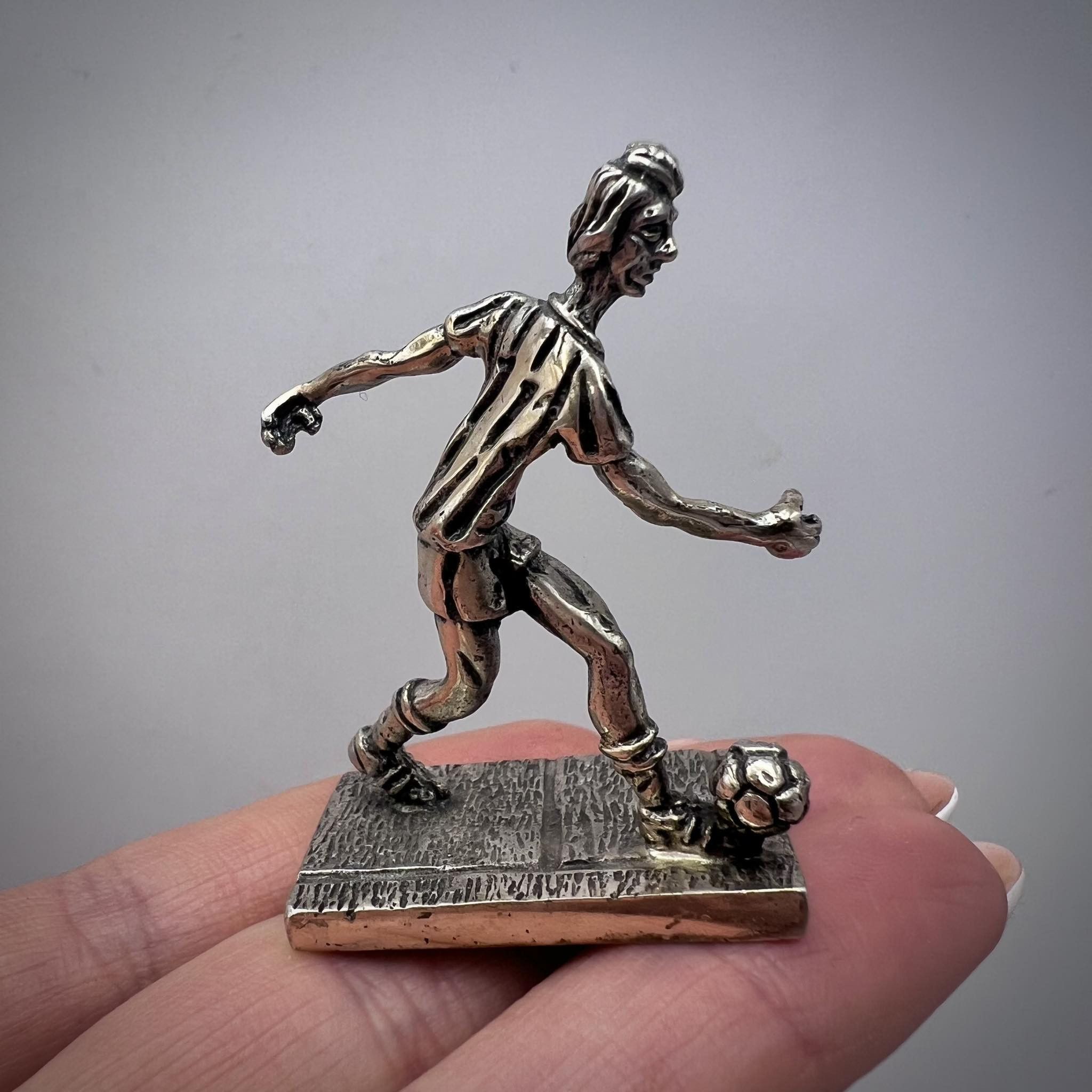 Vintage Vintage Miniature Silver 800 Figure Statue Football Player S Size ONE SIZE - 1 Thumbnail