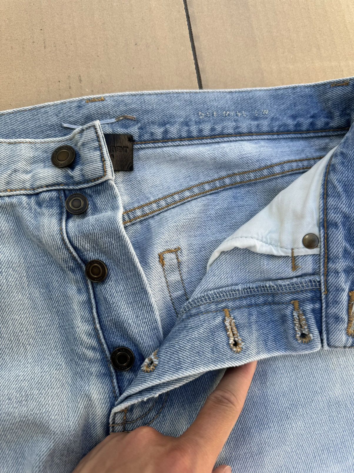 Saint Laurent Paris Saint Laurent Light Blue Ripped Jeans Size US 28 / EU 44 - 4 Thumbnail