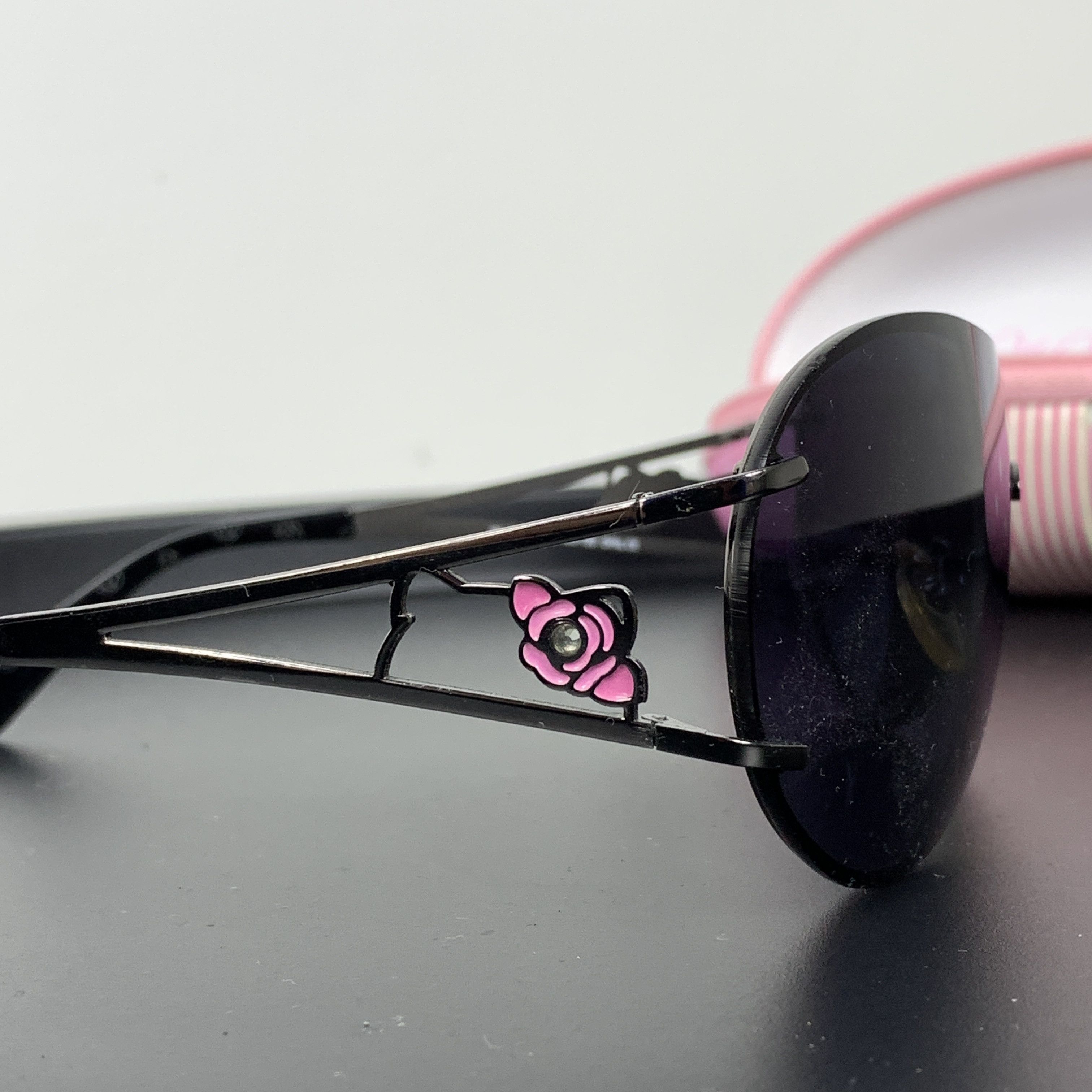 Vintage Y2K Hello Kitty SLAY Women's Sunglasses Glasses With Case Size ONE SIZE - 6 Thumbnail