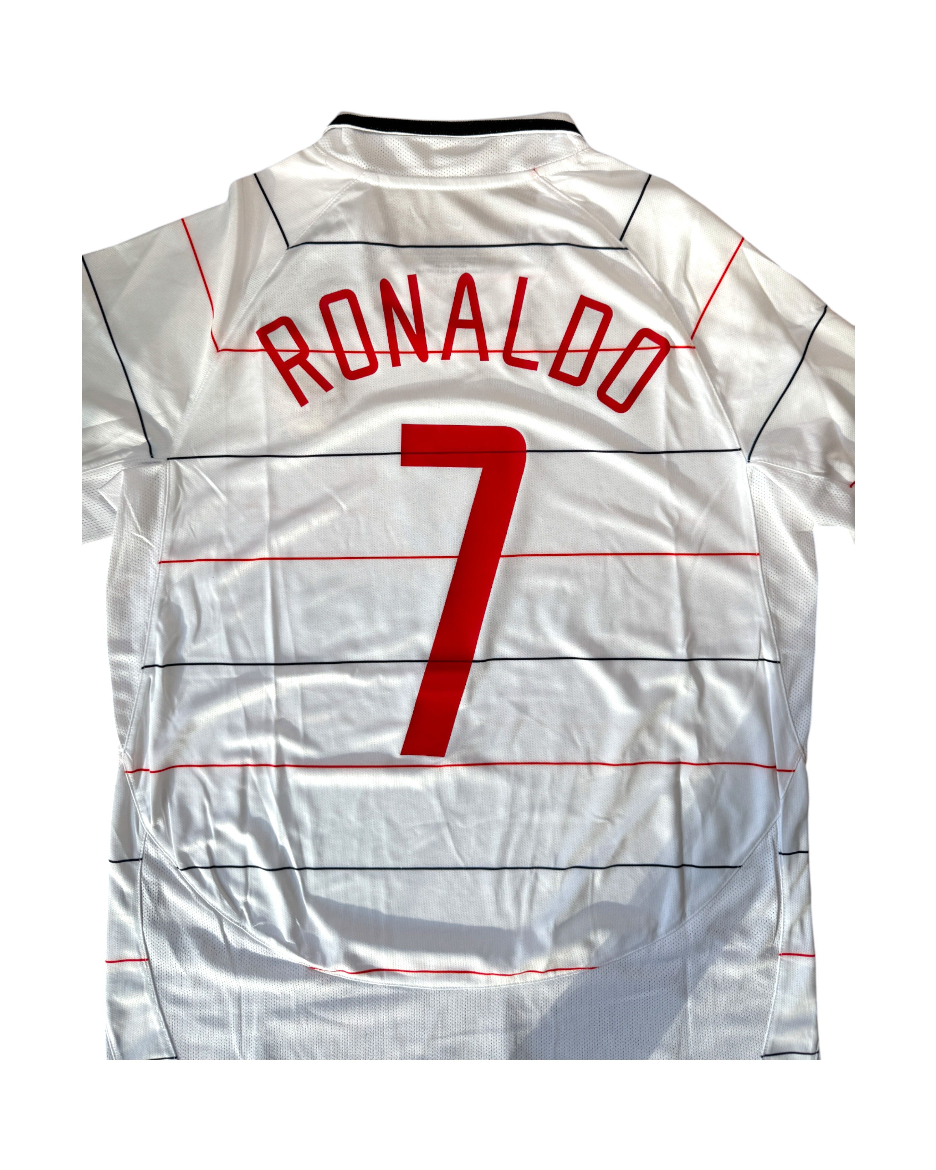 Other 2003 2004 MUFC 7 Ronaldo Jersey Away Longsleeve Size US L / EU 52-54 / 3 - 5 Thumbnail