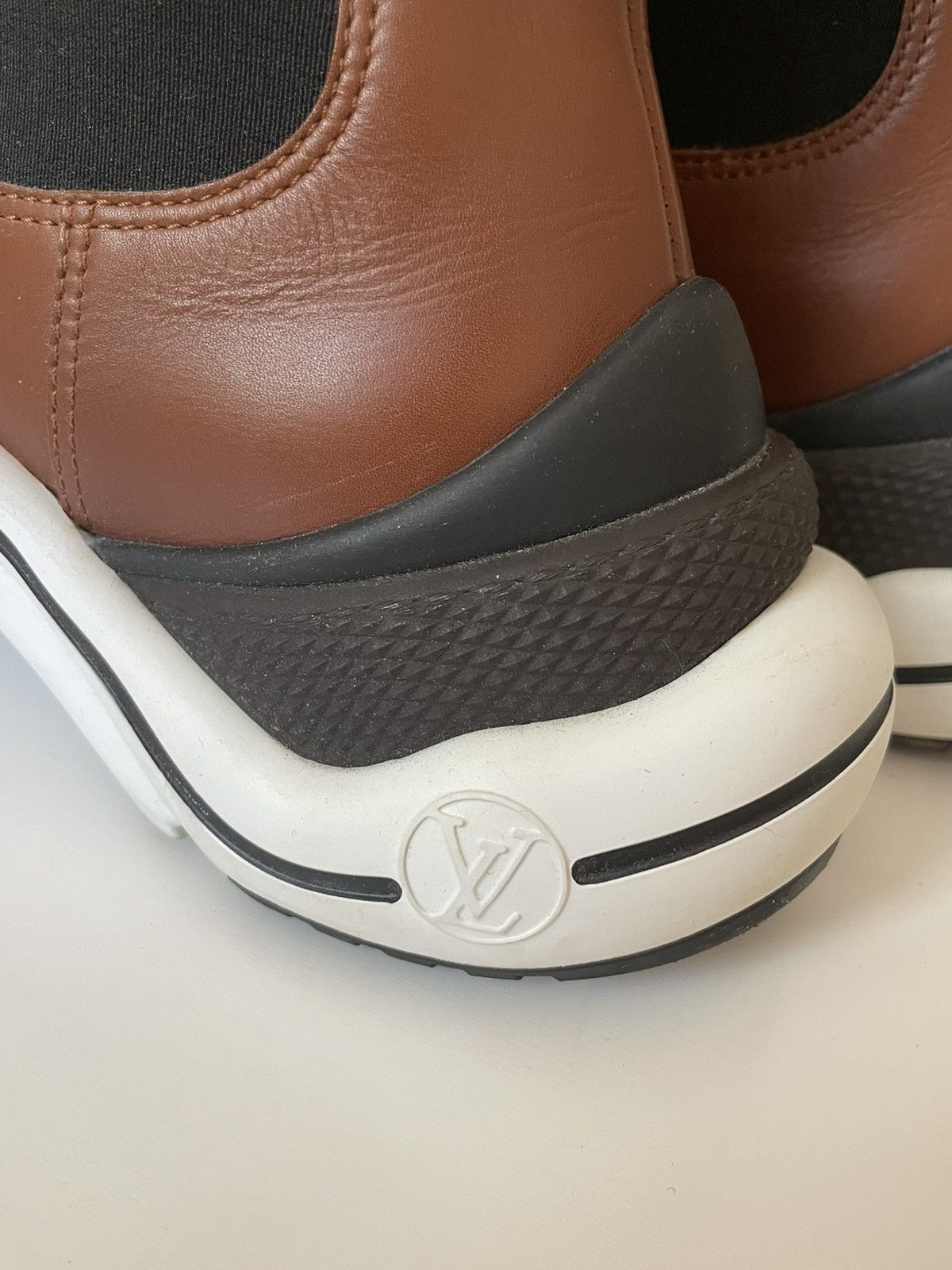 Louis Vuitton Louis Vuitton Archlight Leather Chelsea Boots Size US 9 / EU 42 - 8 Thumbnail