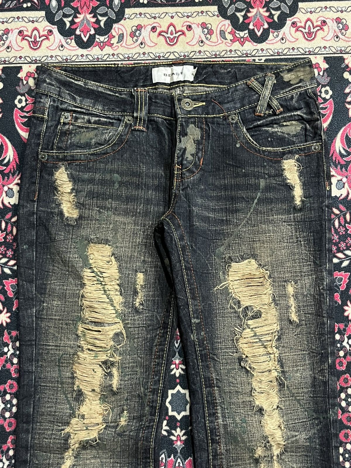Undercover Japanese Brand Beast Dark Paint Splatter Distress Flare Jean Size 32" / US 10 / IT 46 - 4 Thumbnail