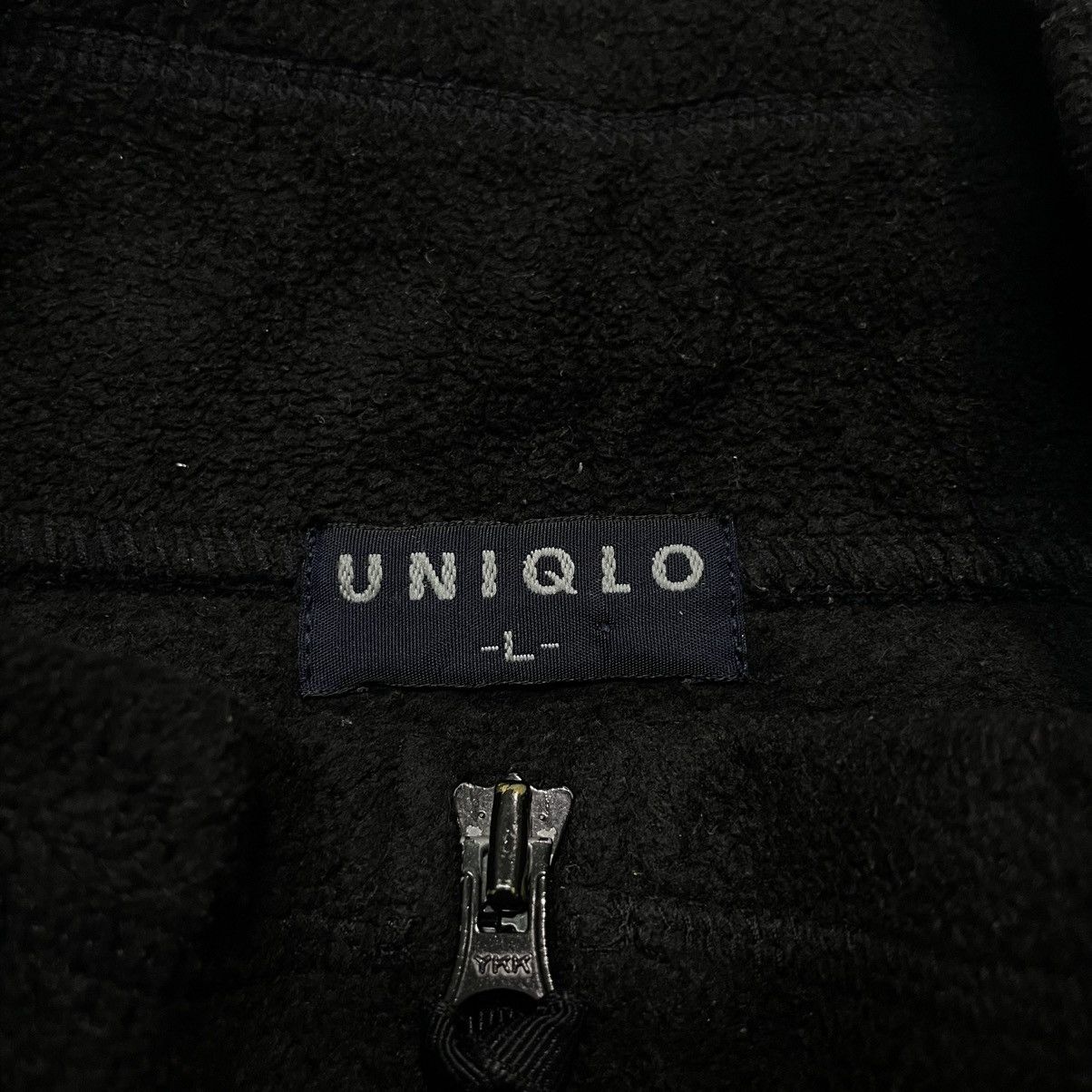 Uniqlo Vintage Uniqlo Fleece Black Vest Zipper Size US M / EU 48-50 / 2 - 7 Thumbnail