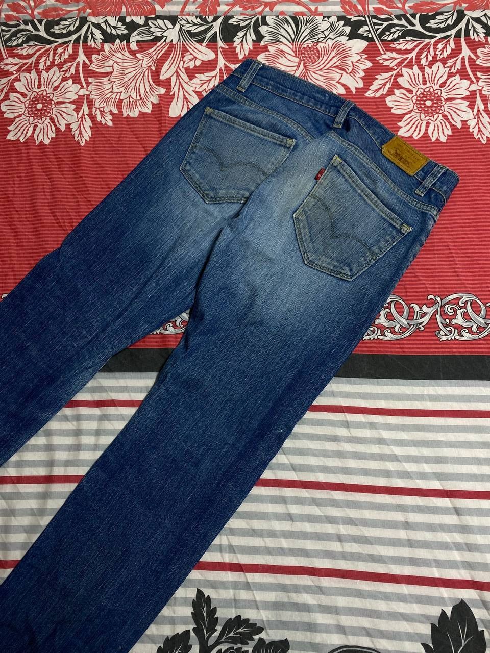Levi's × Vintage Distressed Blue Vintage Levi's Jeans8 Denim 523 Size US 26 / EU 42 - 11 Thumbnail