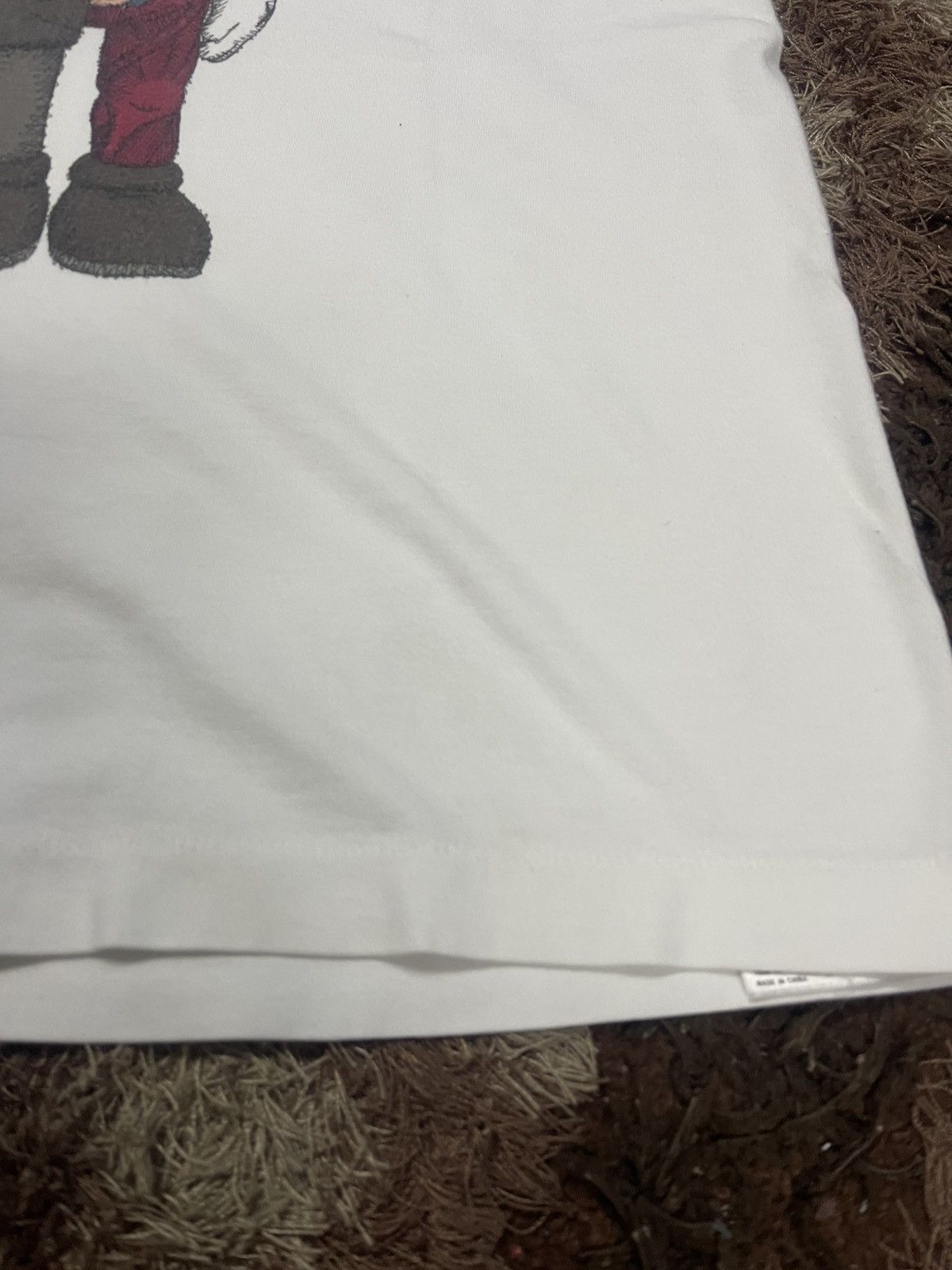 Japanese Brand × Kaws × Uniqlo 🔥HOT🇯🇵🔥VINTAGE UNIQLO X KAWS FLAYED TEE VERY RARE Size US M / EU 48-50 / 2 - 6 Thumbnail