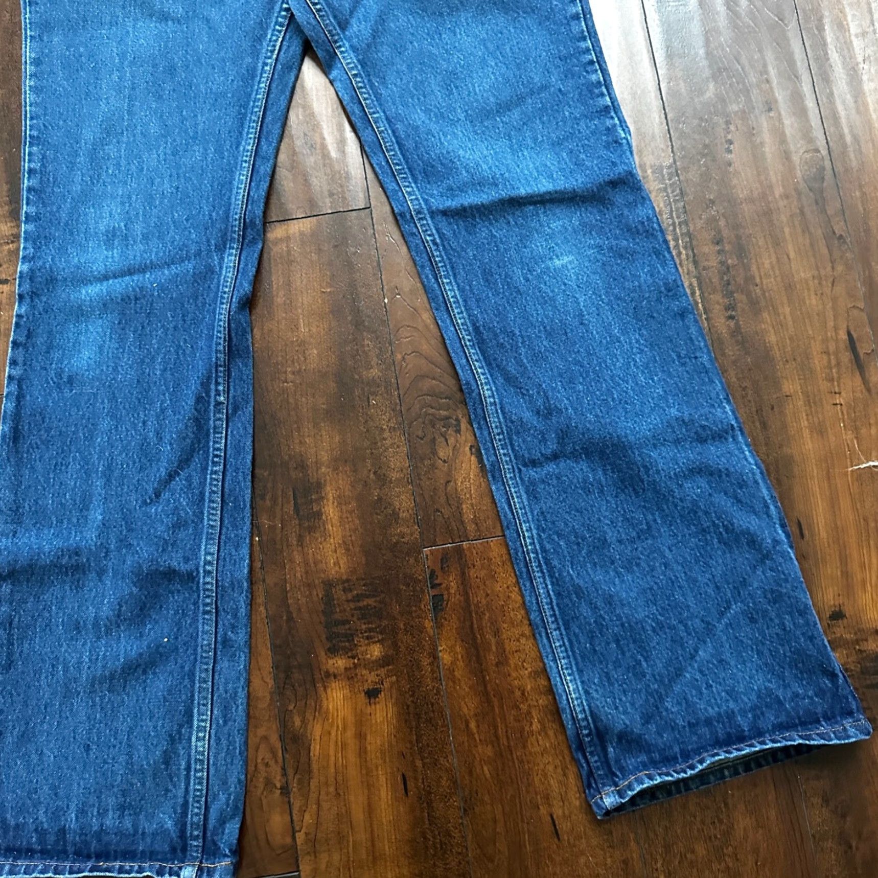 Levi's VINTAGE Levi's Jeans 80s Flared Boot Cut Womens 36x36 Blue Cotton Denim Mid Rise 501 Series Size US 36 / EU 52 - 3 Thumbnail