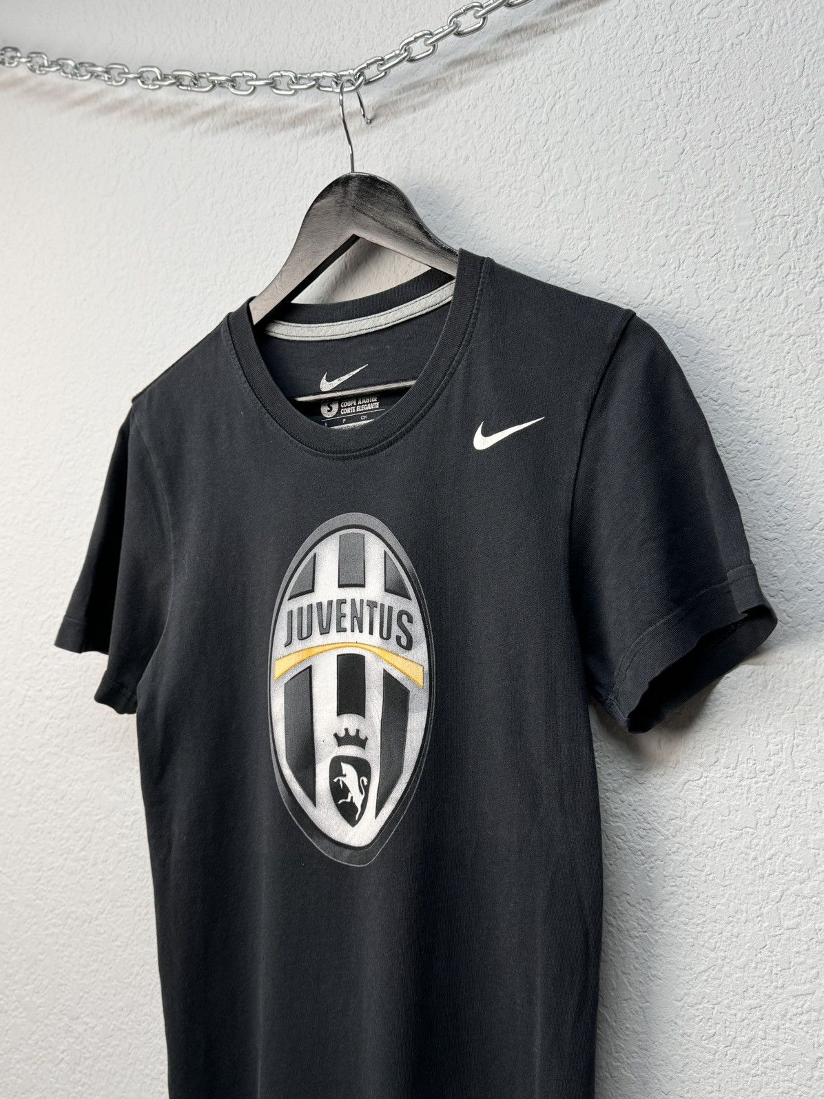 Nike NIKE JUVENTUS 2012/13 SOCCER FOOTBALL SHIRT JERSEY Size US S / EU 44-46 / 1 - 3 Thumbnail
