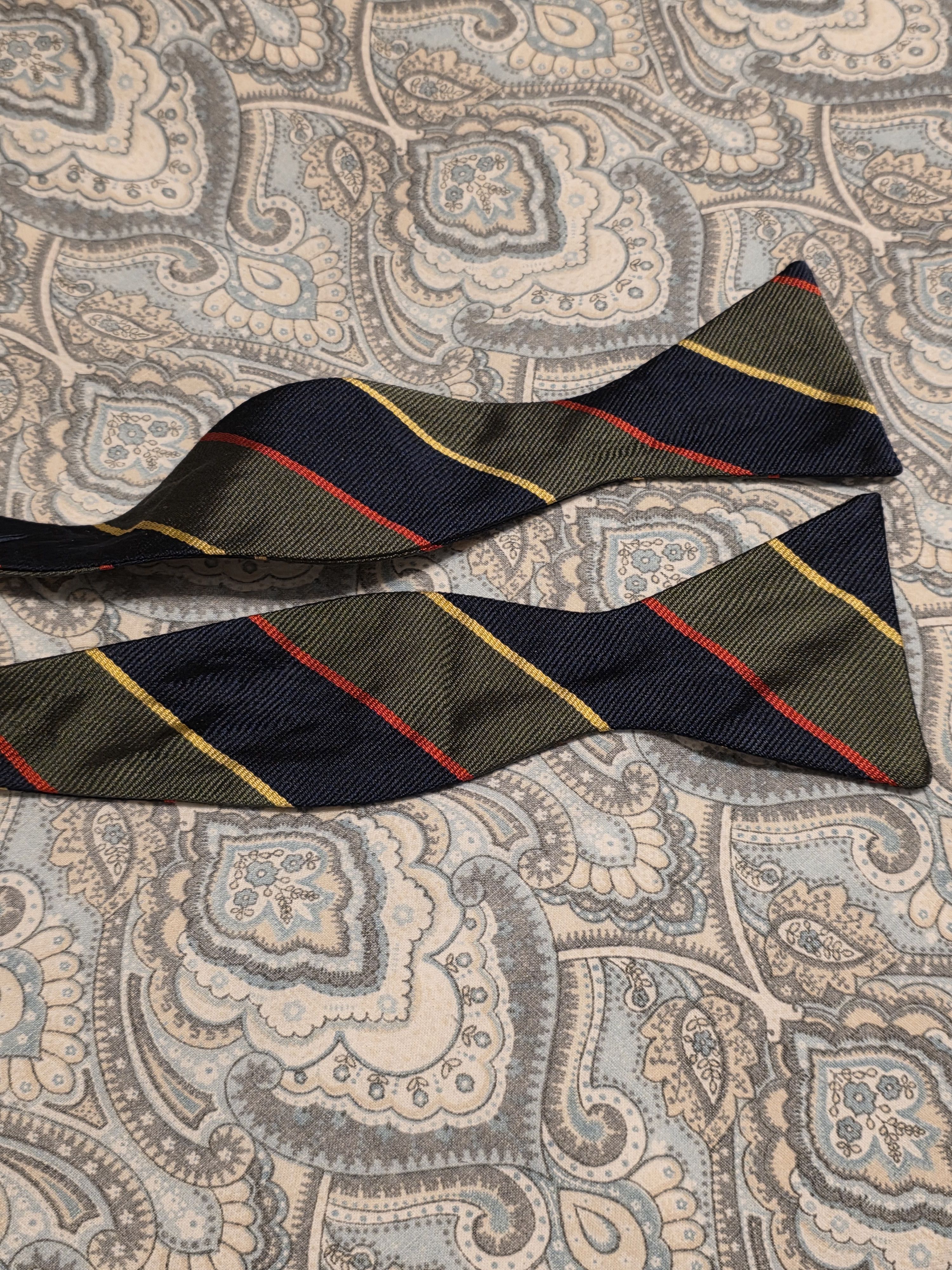 VINTAGE RUGBY PREPPY BOWTIE