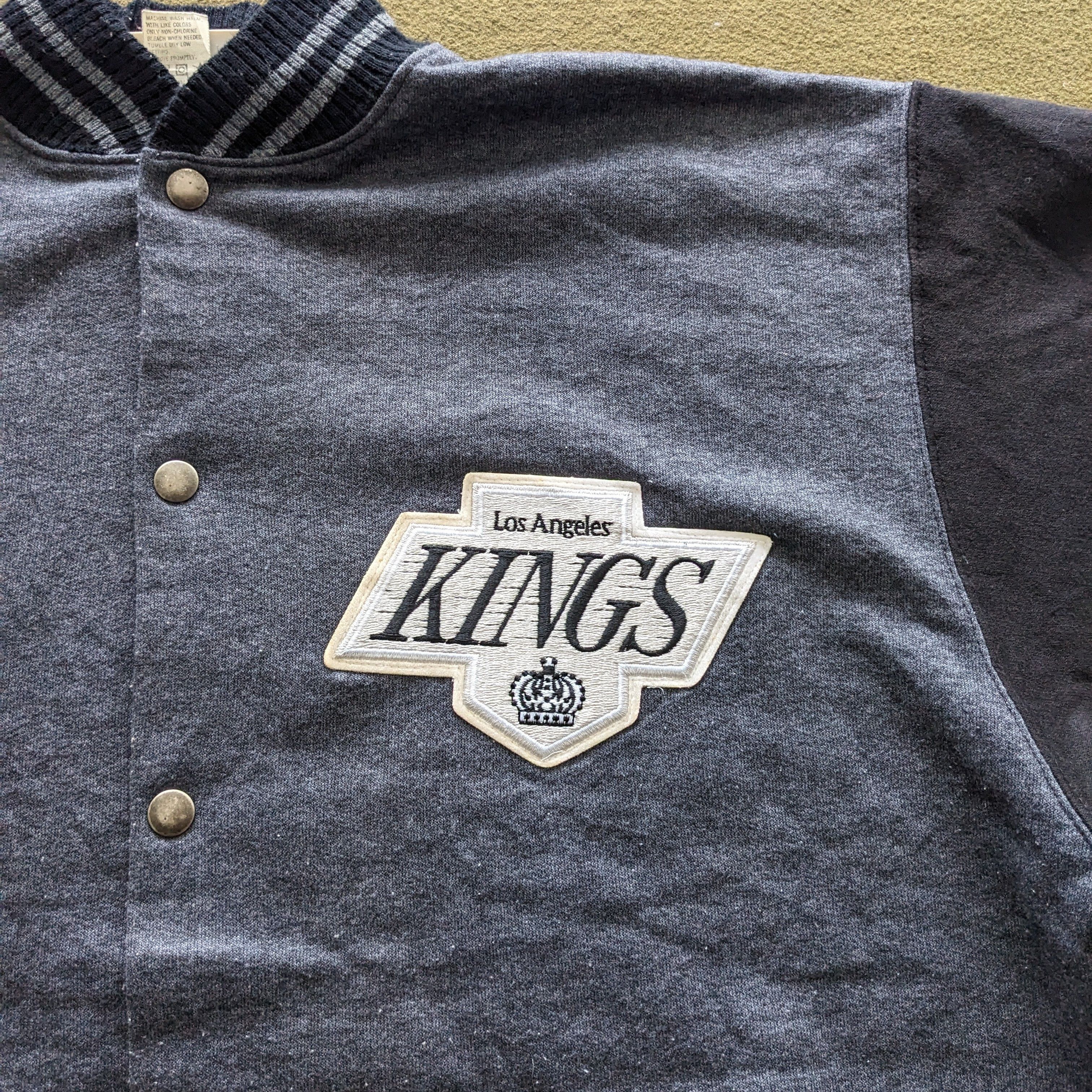 NHL Vintage LOS ANGELES KINGS NHL Varsity Jacket Size US XL / EU 56 / 4 - 3 Thumbnail