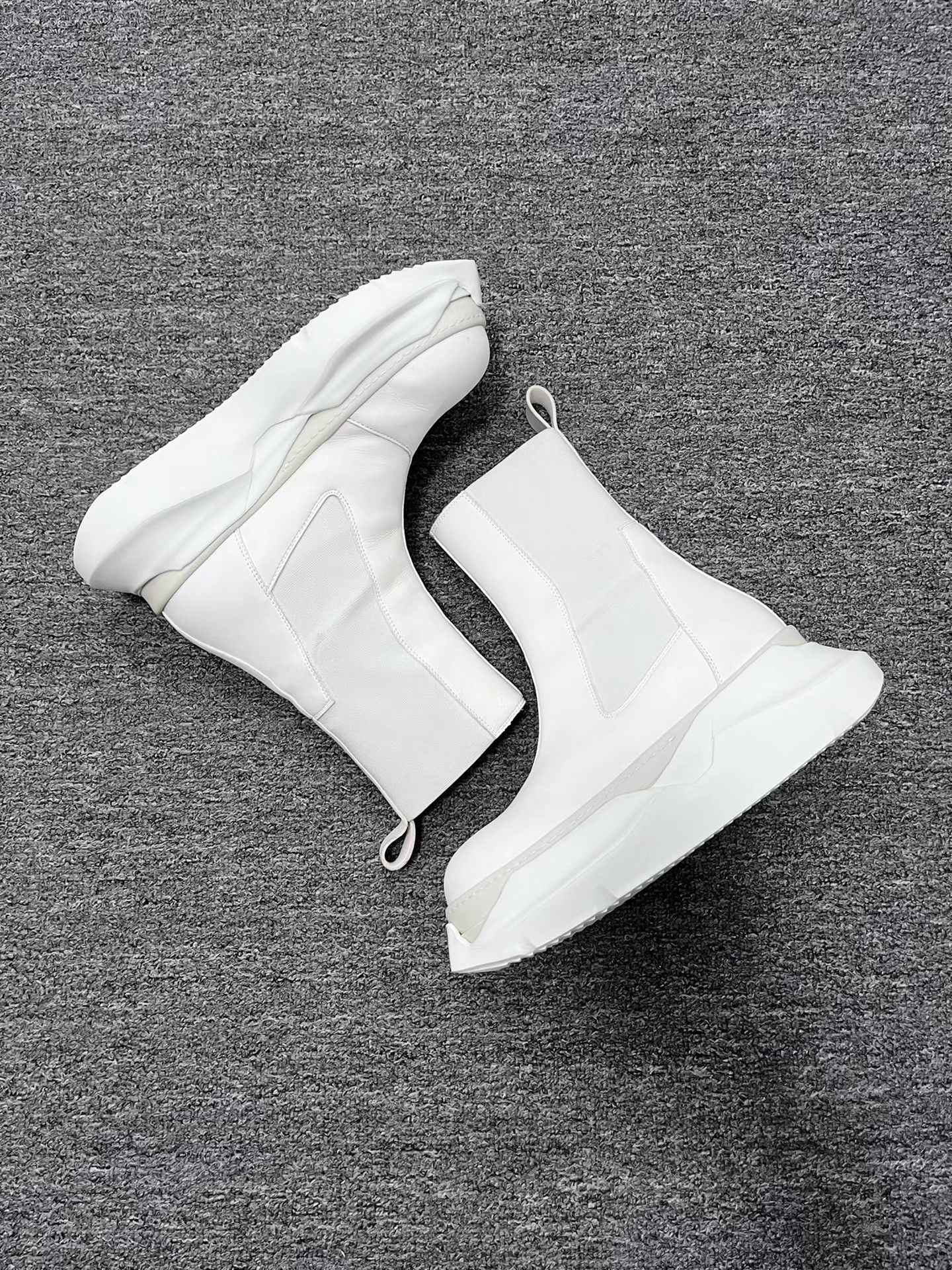 Rick Owens Rick Owens Milk Leather Tractor Sole Chelsea Boots K34 Size US 6 / EU 39 - 5 Thumbnail