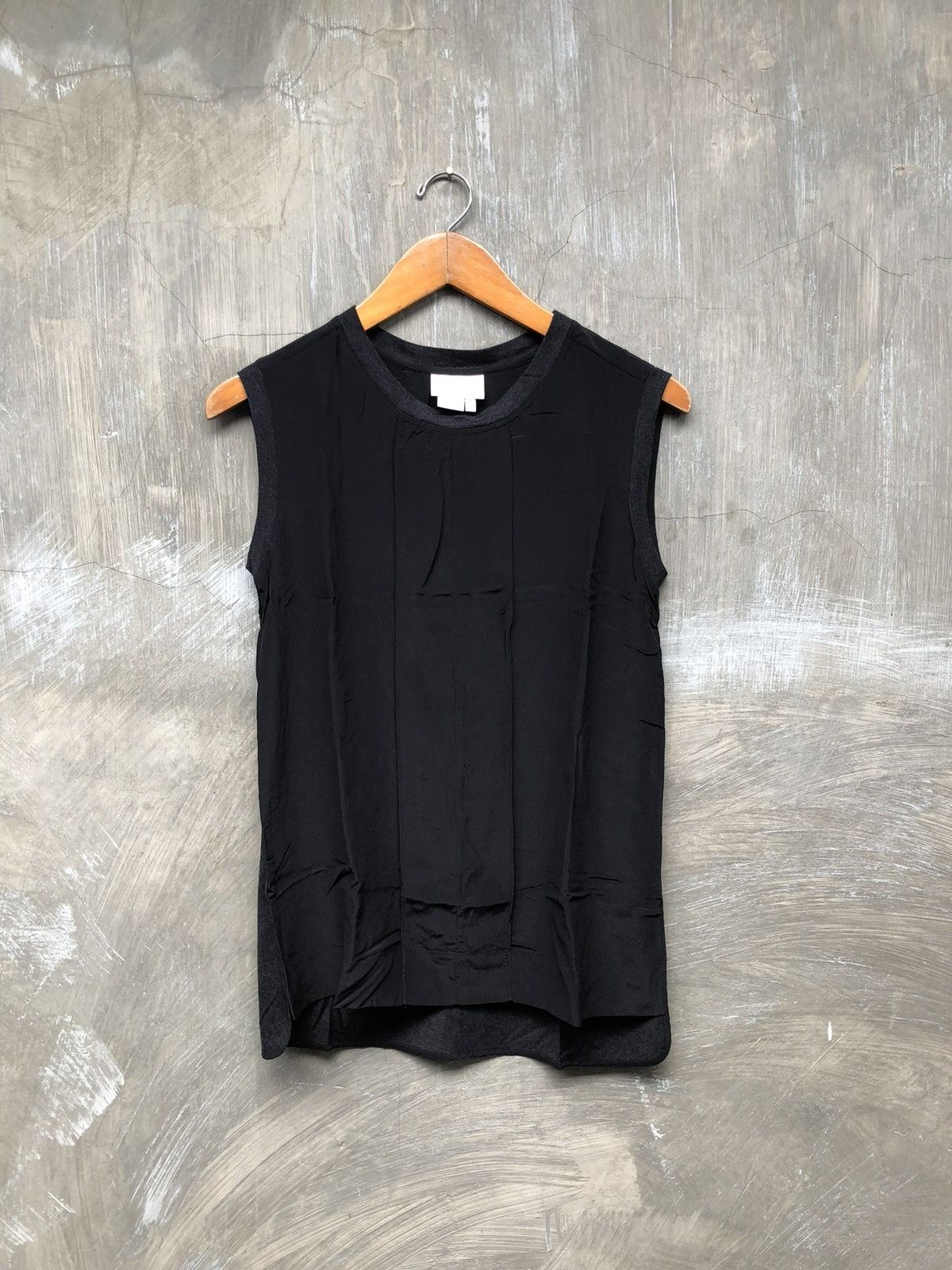 DKNY DKNY Donna Karan New York Sleeveless Women Tops Size M / US 6-8 / IT 42-44 - 1 Thumbnail