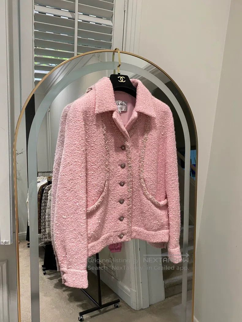 Chanel Chanel 23k pink glazed button jacket Size XS / US 0-2 / IT 36-38 - 1 Thumbnail