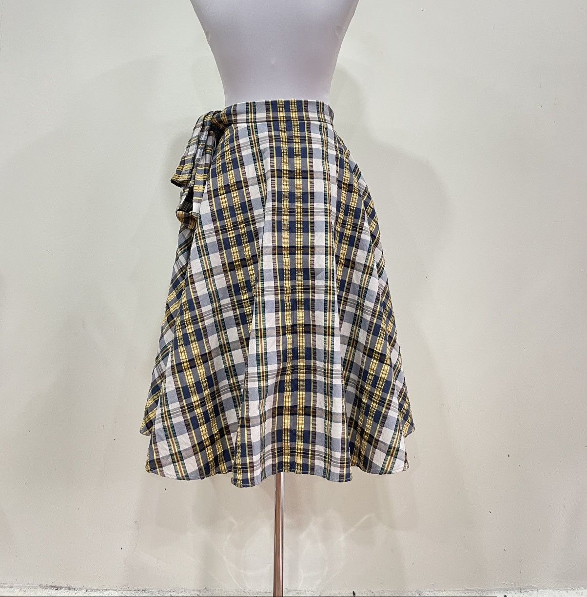 JW Anderson × Uniqlo JW Anderson X Uniqlo Skirt Size 26" / US 2 / IT 38 - 4 Thumbnail