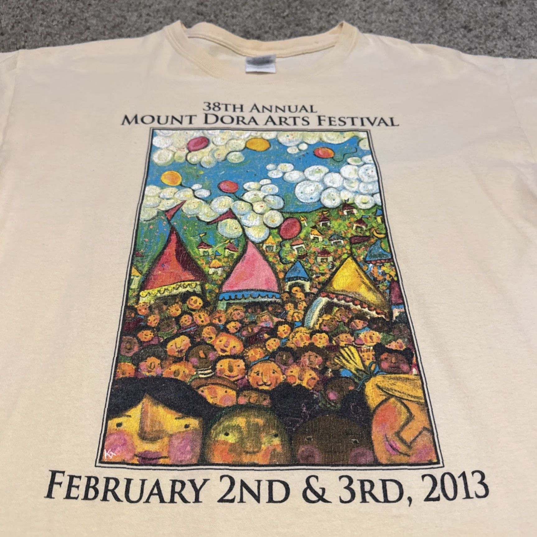 Gildan VINTAGE Mount Dora FL Arts Festival Yellow Art Drawing Cartoon T-Shirt Large L Men Gildan Art 2013 Size US L / EU 52-54 / 3 - 3 Thumbnail