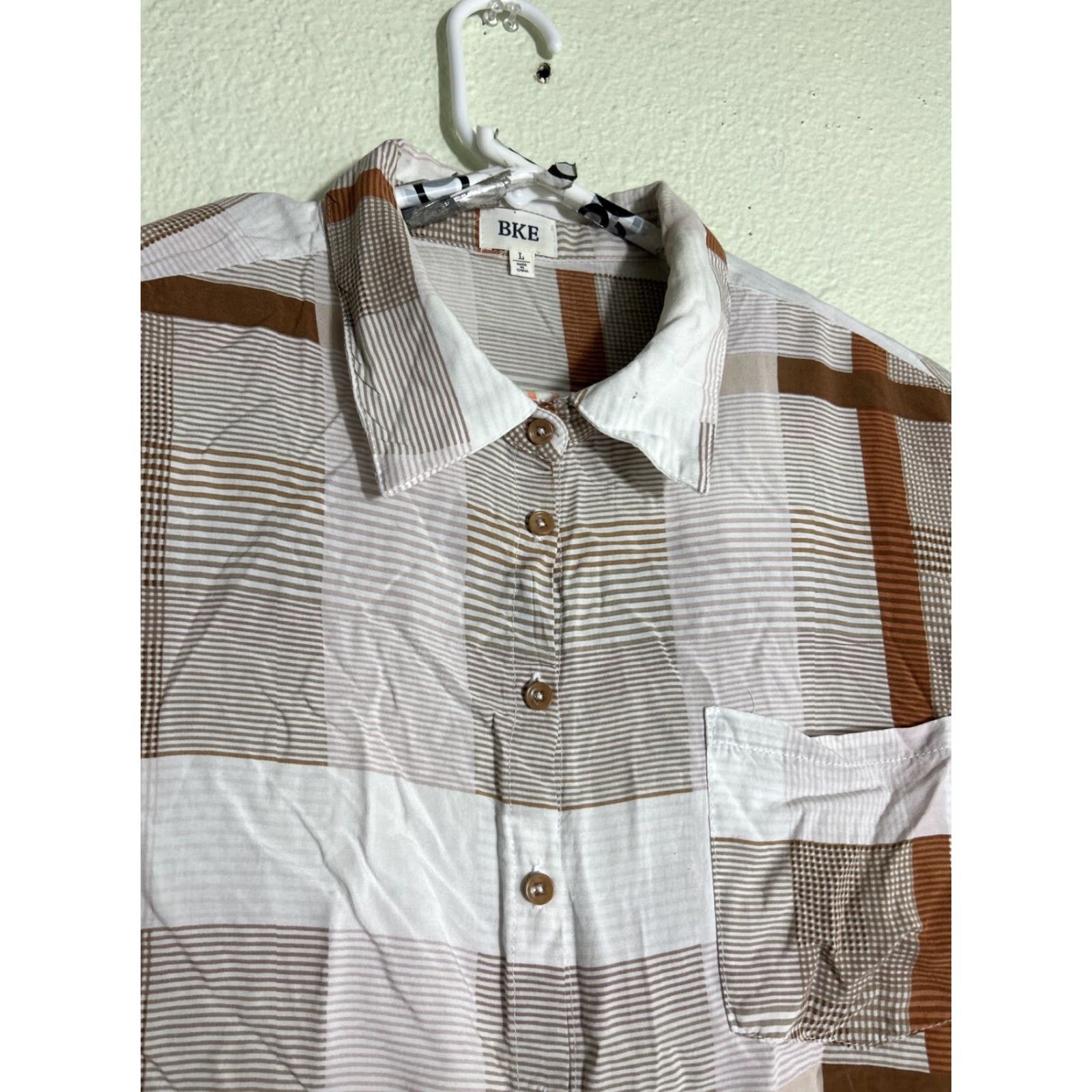 BKE BKE Buckle Females Long Sleeve Button-Up Top Striped Brown White Rayon L Womens Shirt Size L / US 10 / IT 46 - 3 Thumbnail