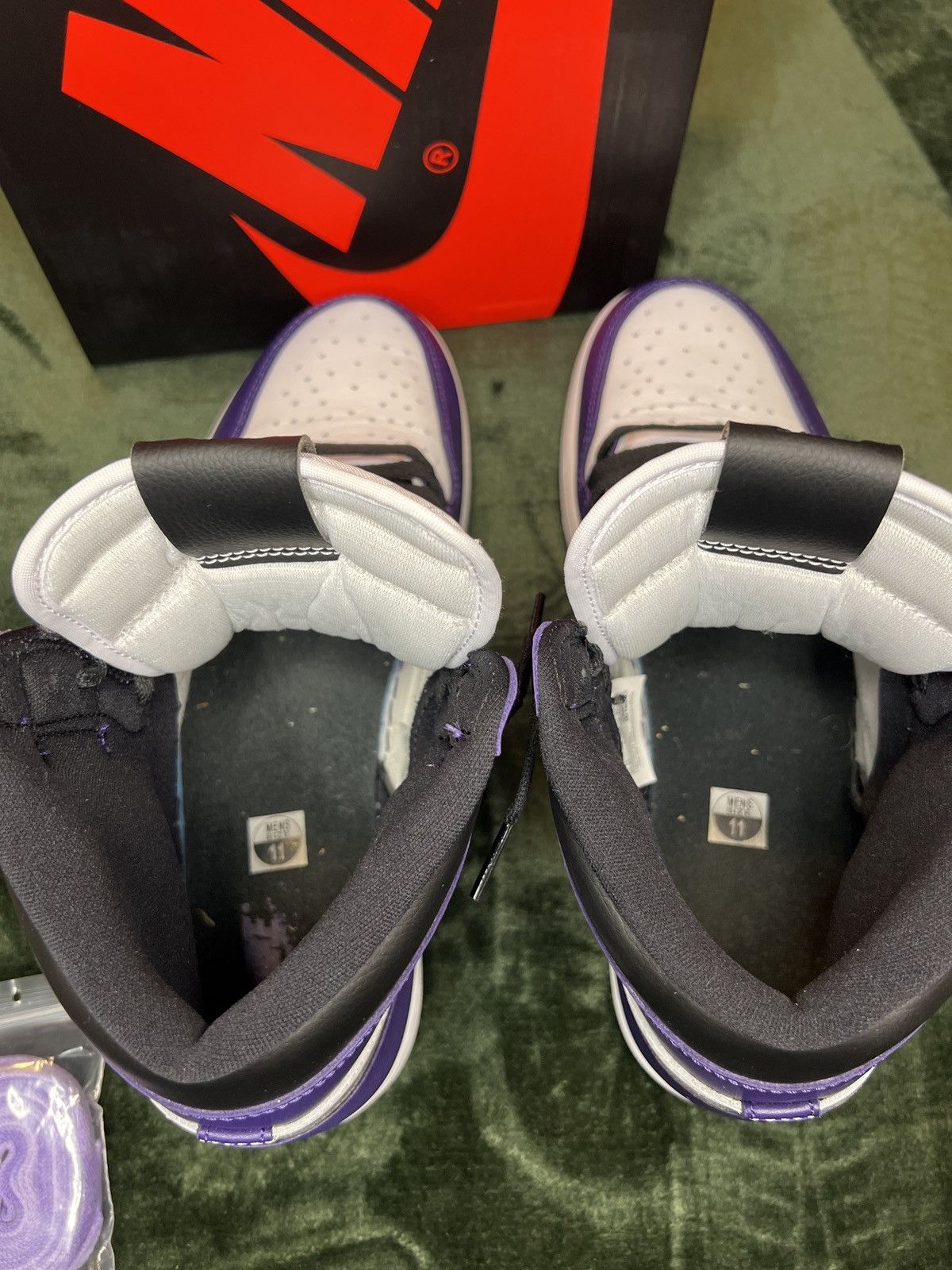 Jordan Brand Air Jordan 1 Court Purple 2020 size 11 Size US 11 / EU 44 - 11 Thumbnail