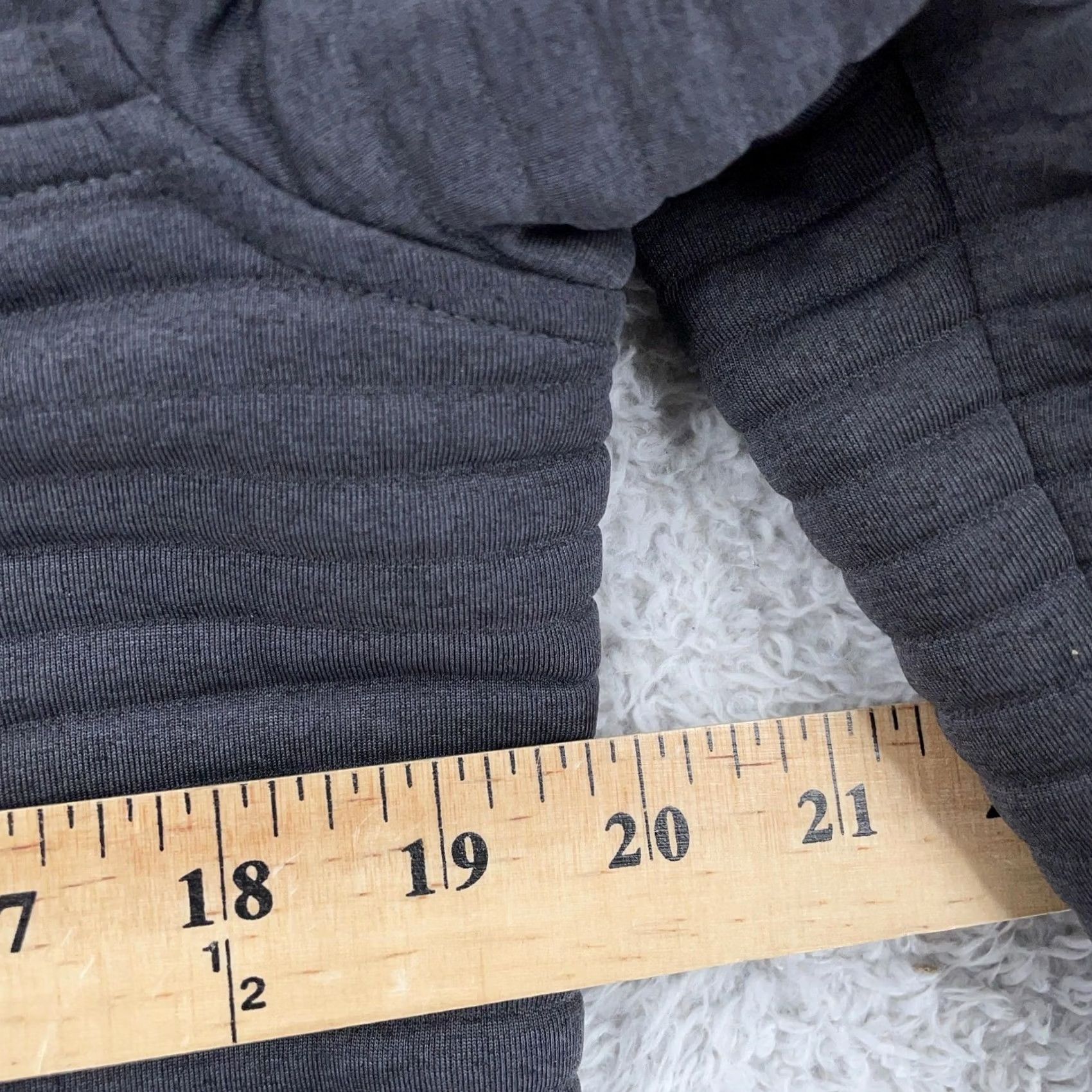 Vintage L.L. Bean Pullover Shirt Women S Gray Fleece Snap Mock Neck Logo Patch Airlight Knit Quick-Drying Breathable Size S / US 4 / IT 40 - 4 Thumbnail