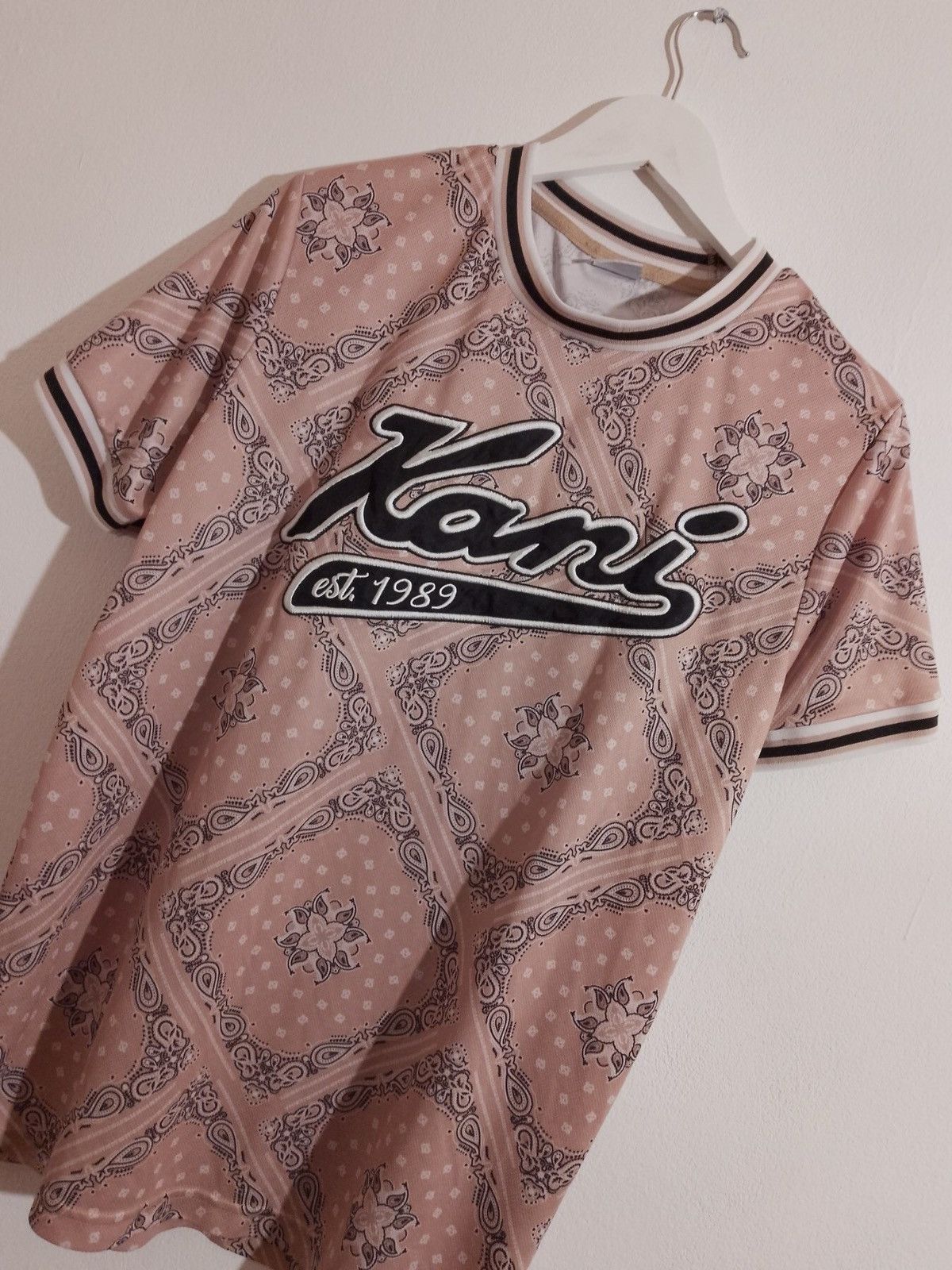 Karl Kani Karl Kani Varsity Paisley Mesh Short Sleeve T-Shirt Size US S / EU 44-46 / 1 - 4 Thumbnail