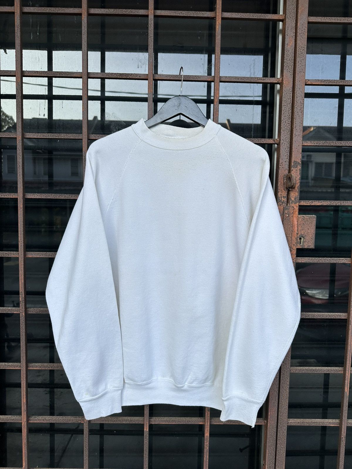 Vintage Vintage Discuss Athletics Plain Boxy Crewneck Size US L / EU 52-54 / 3 - 2 Thumbnail