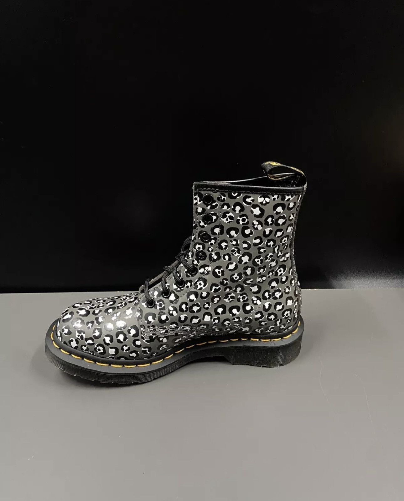Dr. Martens Dr Marten Boot (6) Size US 6 / IT 36 - 8 Thumbnail