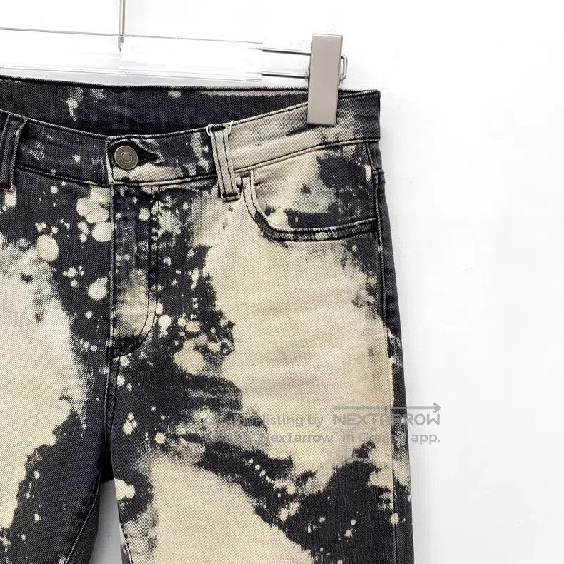 Gucci Gucci Black and white color-blocking ink dyed floral embro Size 26" / US 2 / IT 38 - 3 Thumbnail