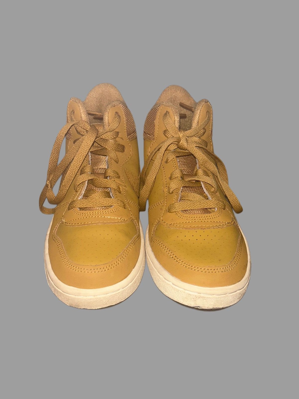 Nike Nike Court Borough Mid Size US 5 / EU 37 - 2 Thumbnail