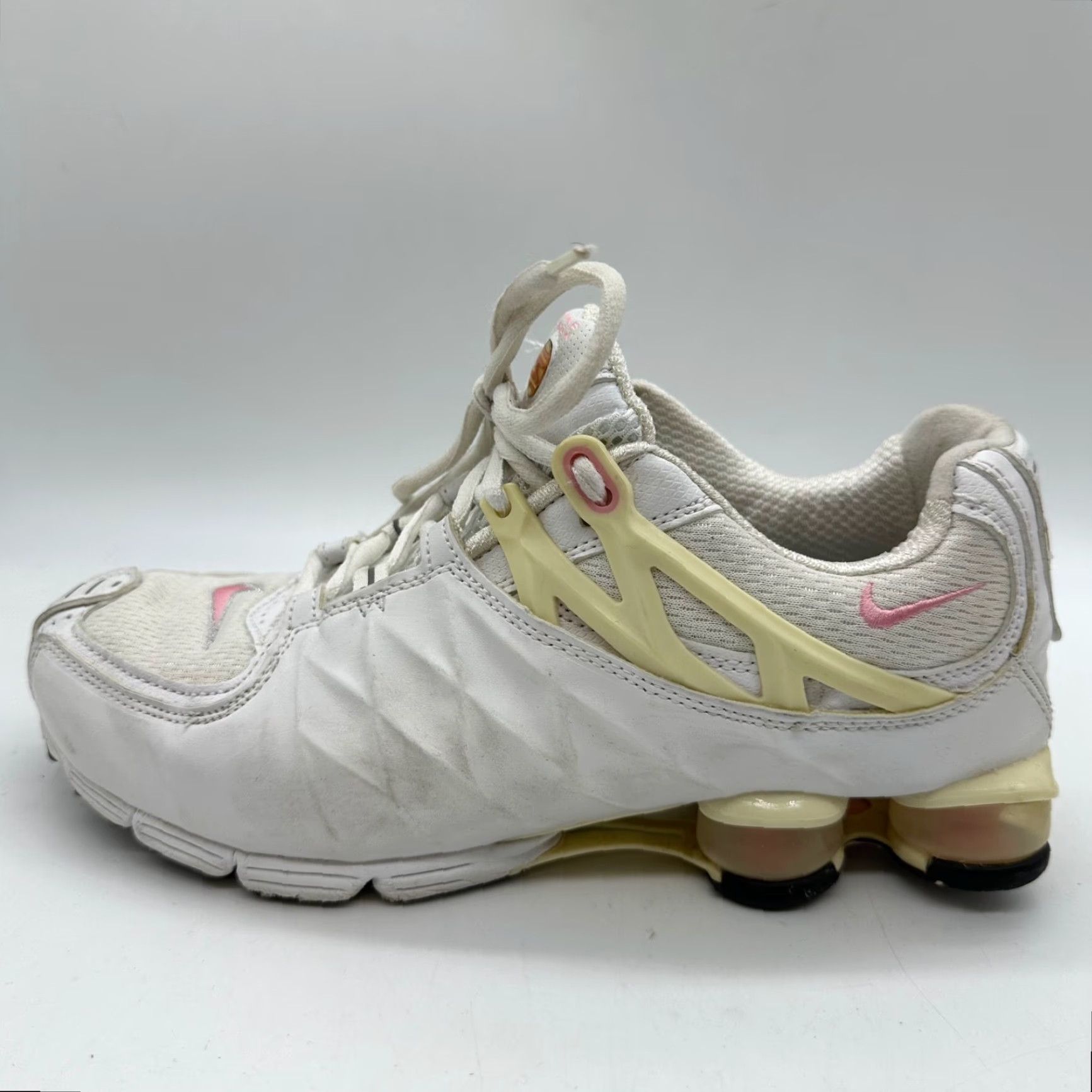 Nike Nike Shox Athletic Sneakers Women's 8.5 White Pink Lace Up Sneakers Women Size US 9 / IT 39 - 5 Thumbnail