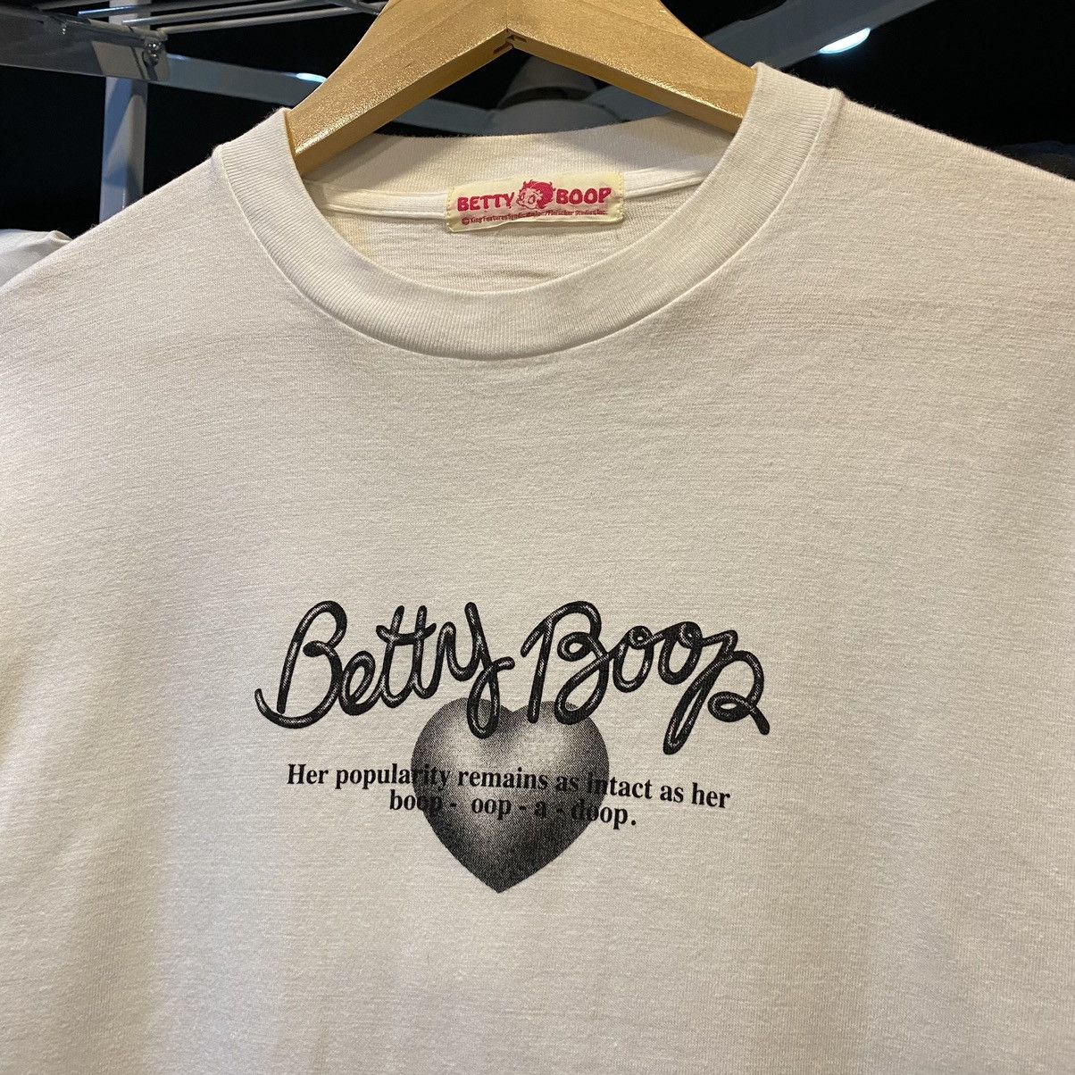 Cartoon Network VERY RARE Vintage Betty Boop Buffy The Angel T-Shirts Size US M / EU 48-50 / 2 - 6 Thumbnail