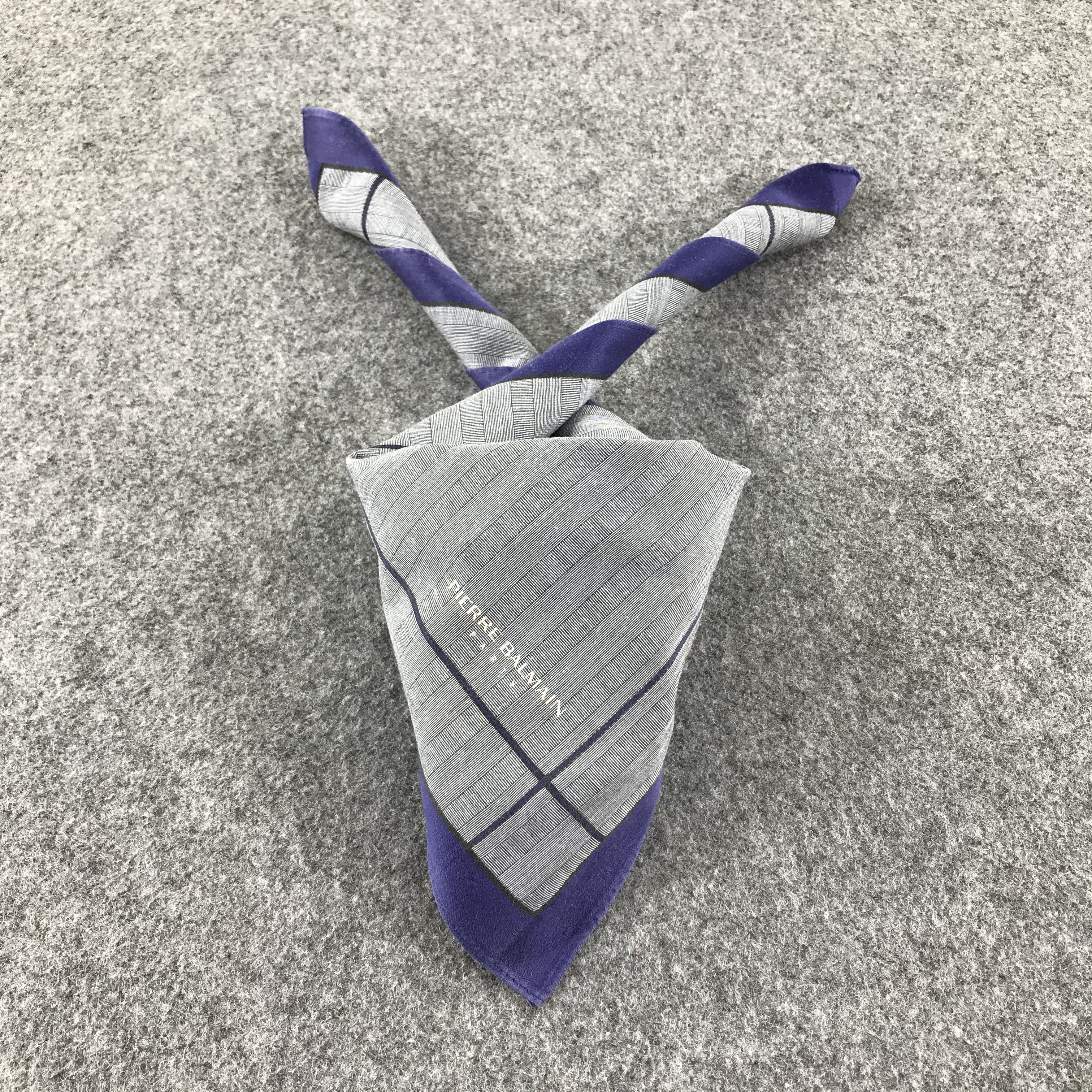 Pierre Balmain Pierre Balmain Handkerchief Neckerchief Bandana H197 Size ONE SIZE - 1 Thumbnail