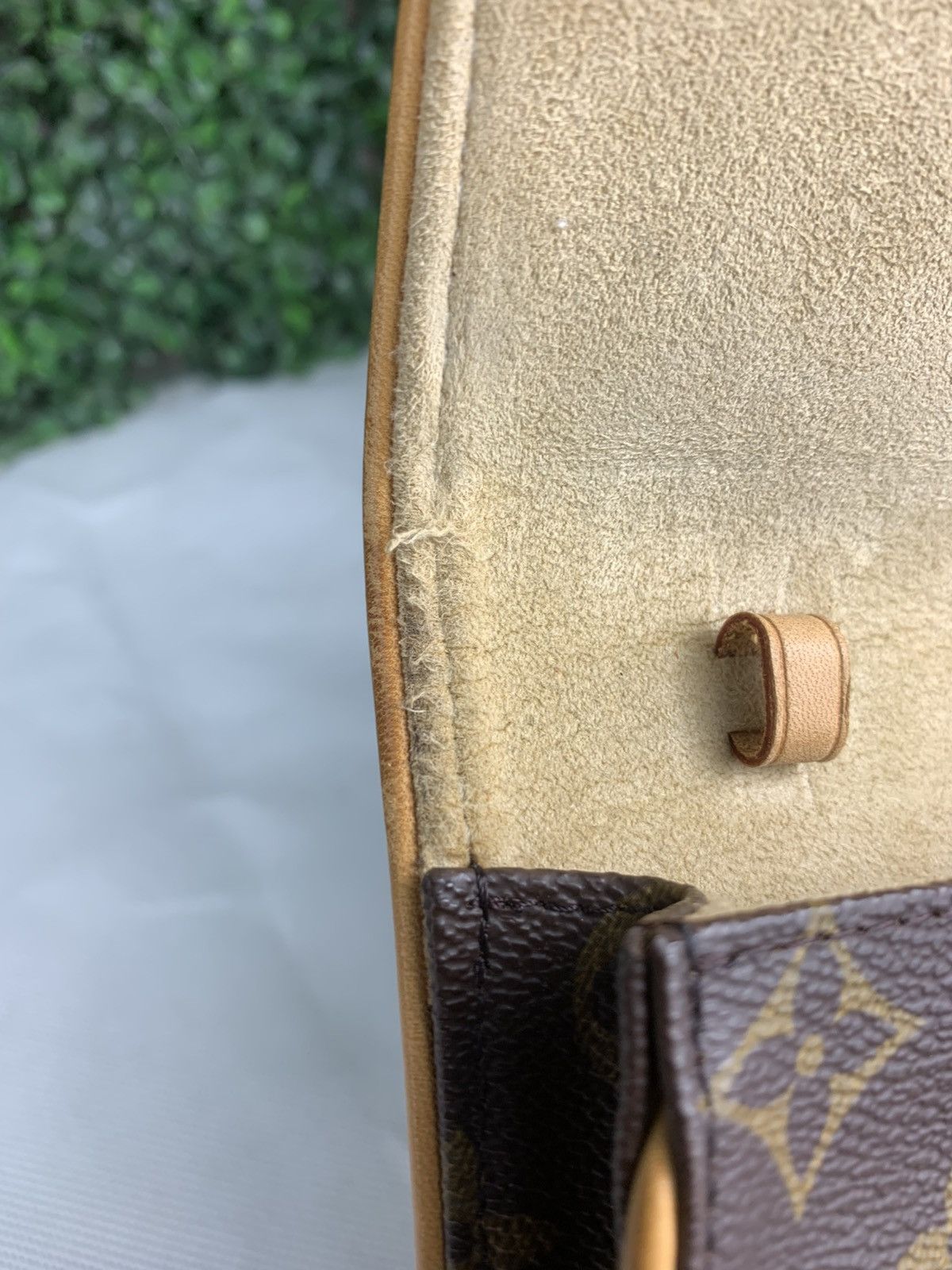 Louis Vuitton Louis Vuitton Pochette Twin PM Monogram Shoulder Bag. Size ONE SIZE - 12 Thumbnail