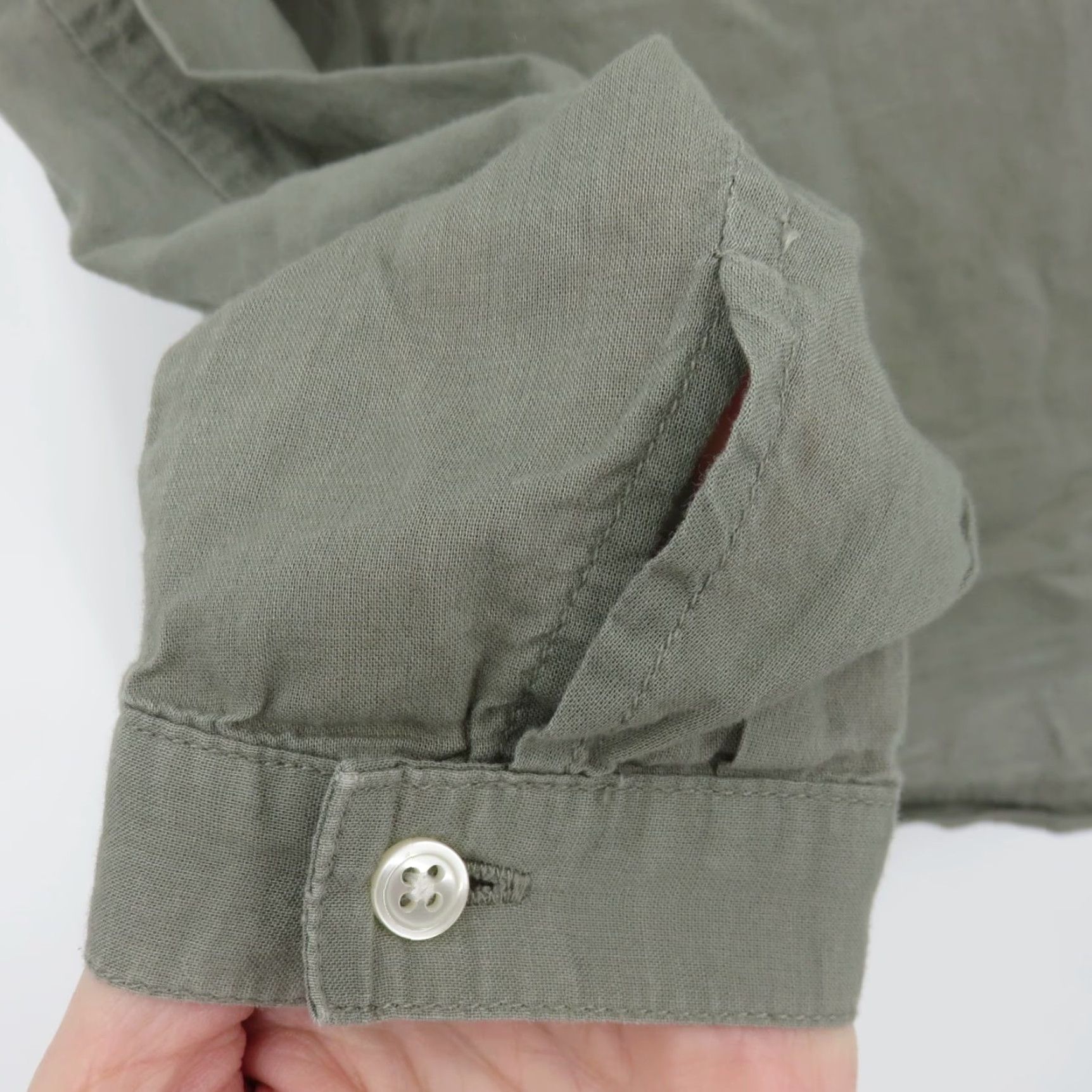 Banana Republic VINTAGE Banana Republic Blouse Shirt Boxy Green Pleated Button Women Small S 2006 Y2K Dressy Casual Workwear Formal Size S / US 4 / IT 40 - 4 Thumbnail