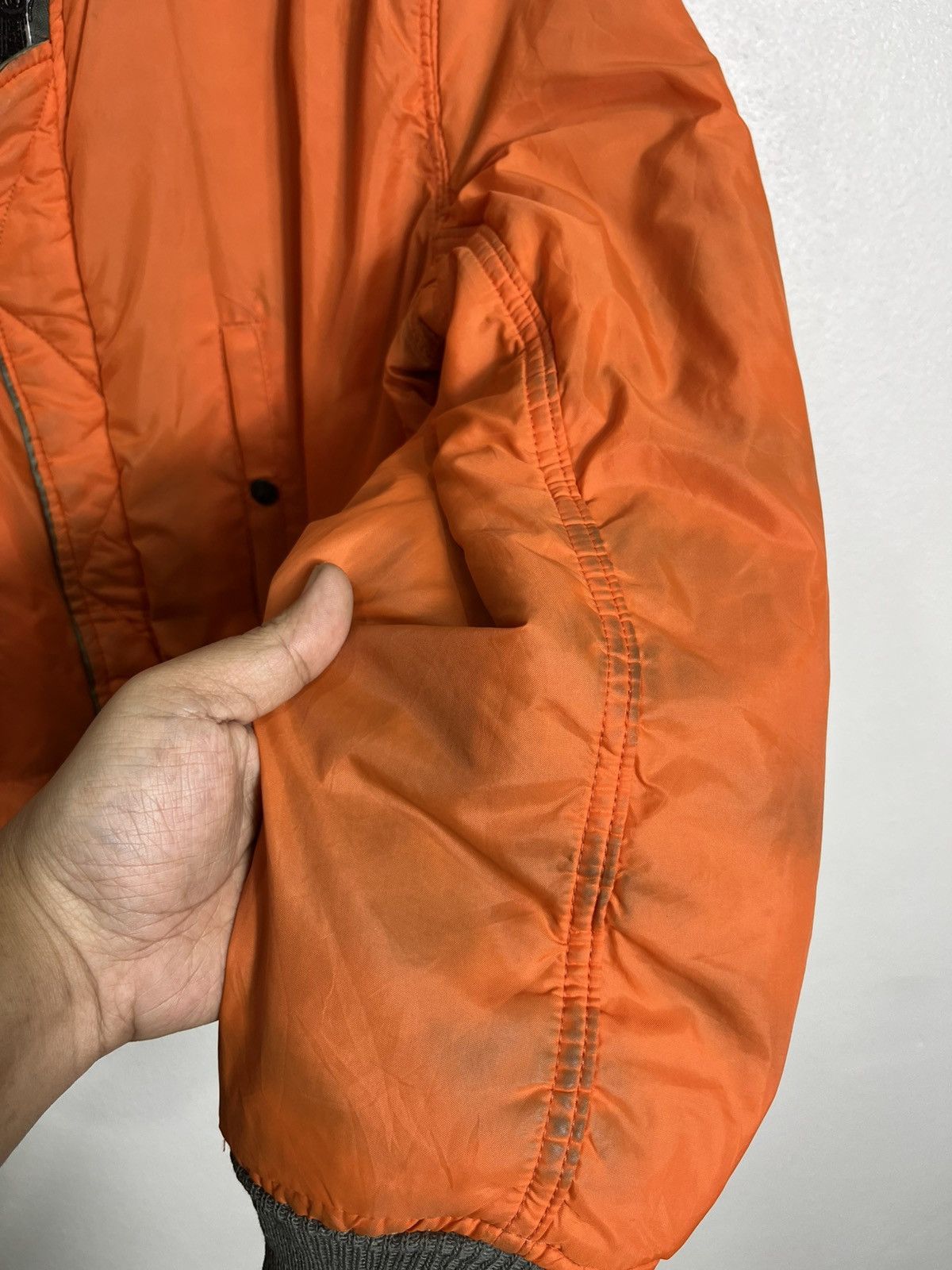 Vintage Vintage Jacket Flyers itermediate MA-1 Riversible Distressed Size US L / EU 52-54 / 3 - 13 Thumbnail
